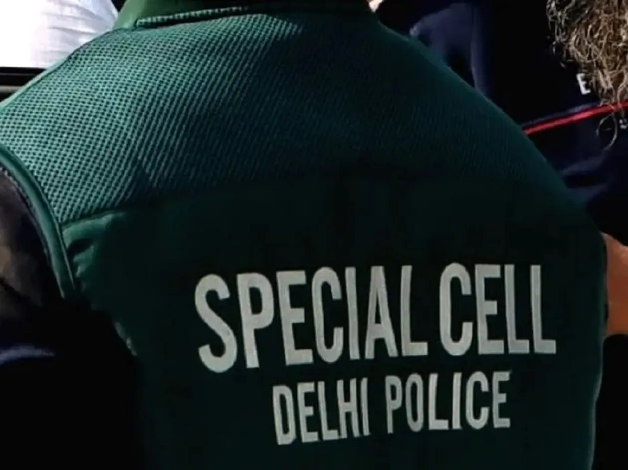 Two Jaish terrorists arrested in Mumbai for plotting terror attack in Delhi using toy car Two Jaish terrorists arrested in Mumbai for plotting terror attack in Delhi using toy car