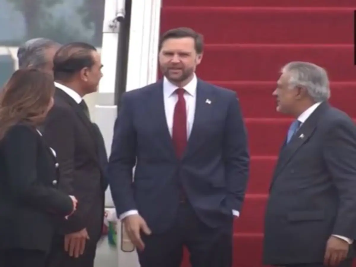 Pak army chief received Iranian delegation in army uniform but wore suit to welcome JD Vance. Know why Pak army chief received Iranian delegation in army uniform but wore suit to welcome JD Vance. Know why