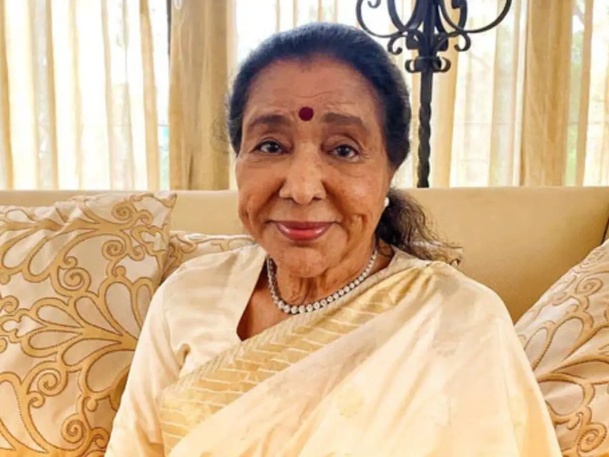 Asha Bhosle: A look at veteran singer's journey through family and life