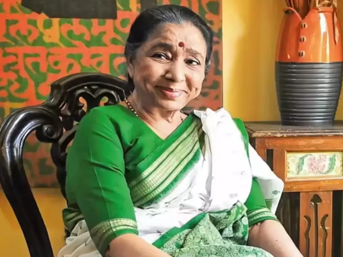 Veteran singer Asha Bhosle passes away at 92 Veteran singer Asha Bhosle passes away at 92