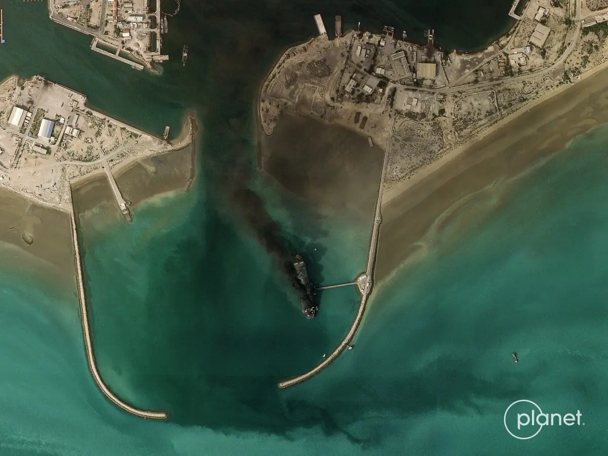 Rich Starry, Chinese-linked tanker that passed Strait of Hormuz, makes a U-turn