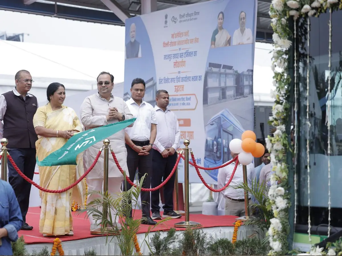 Delhi CM flags off 200 e-buses as capital expands green mobility push, EV fleet aimed at reaching 7,000 by 2026 end