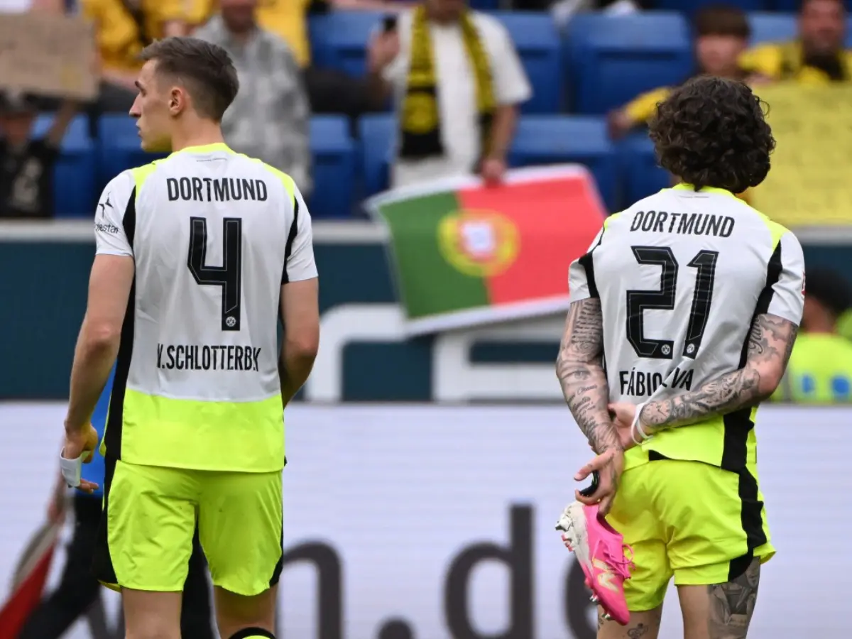 Bayern Munich close in on back-to-back Bundesliga title as Dortmund lose to Hoffenheim Bayern Munich close in on back-to-back Bundesliga title as Dortmund lose to Hoffenheim