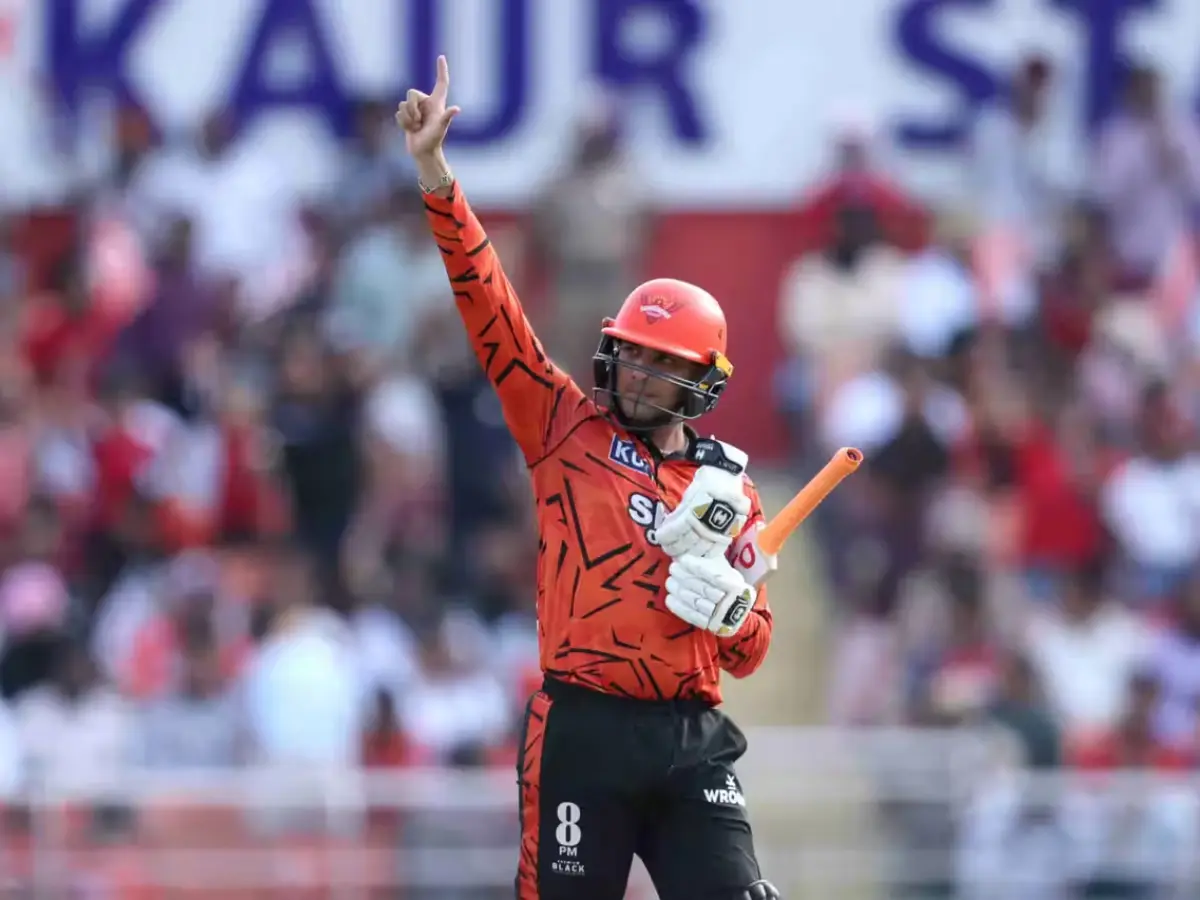 2. SRH vs RCB, Bengaluru, 2024 – 22 Sixes