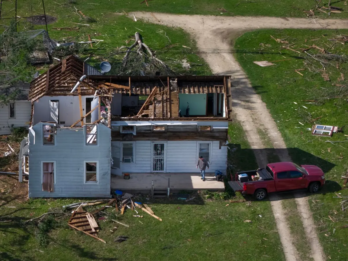 'Take cover now': Tornado warning issued for Fresno, Madera as California weather turns severe 'Take cover now': Tornado warning issued for Fresno, Madera as California weather turns severe
