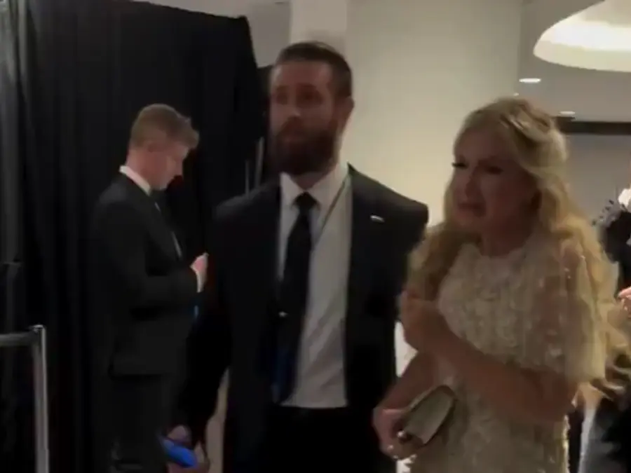 'I just want to go home': Erika Kirk breaks down after gunfire erupts at White House dinner - VIDEO