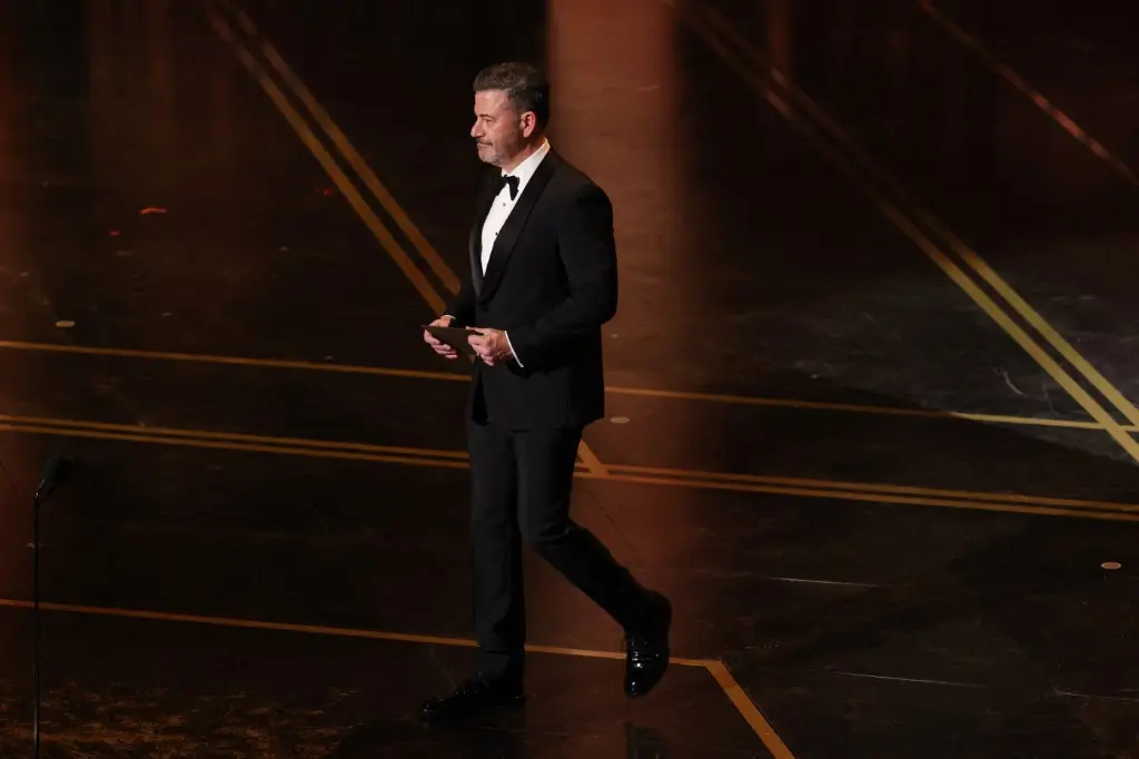Jimmy Kimmel defends himself