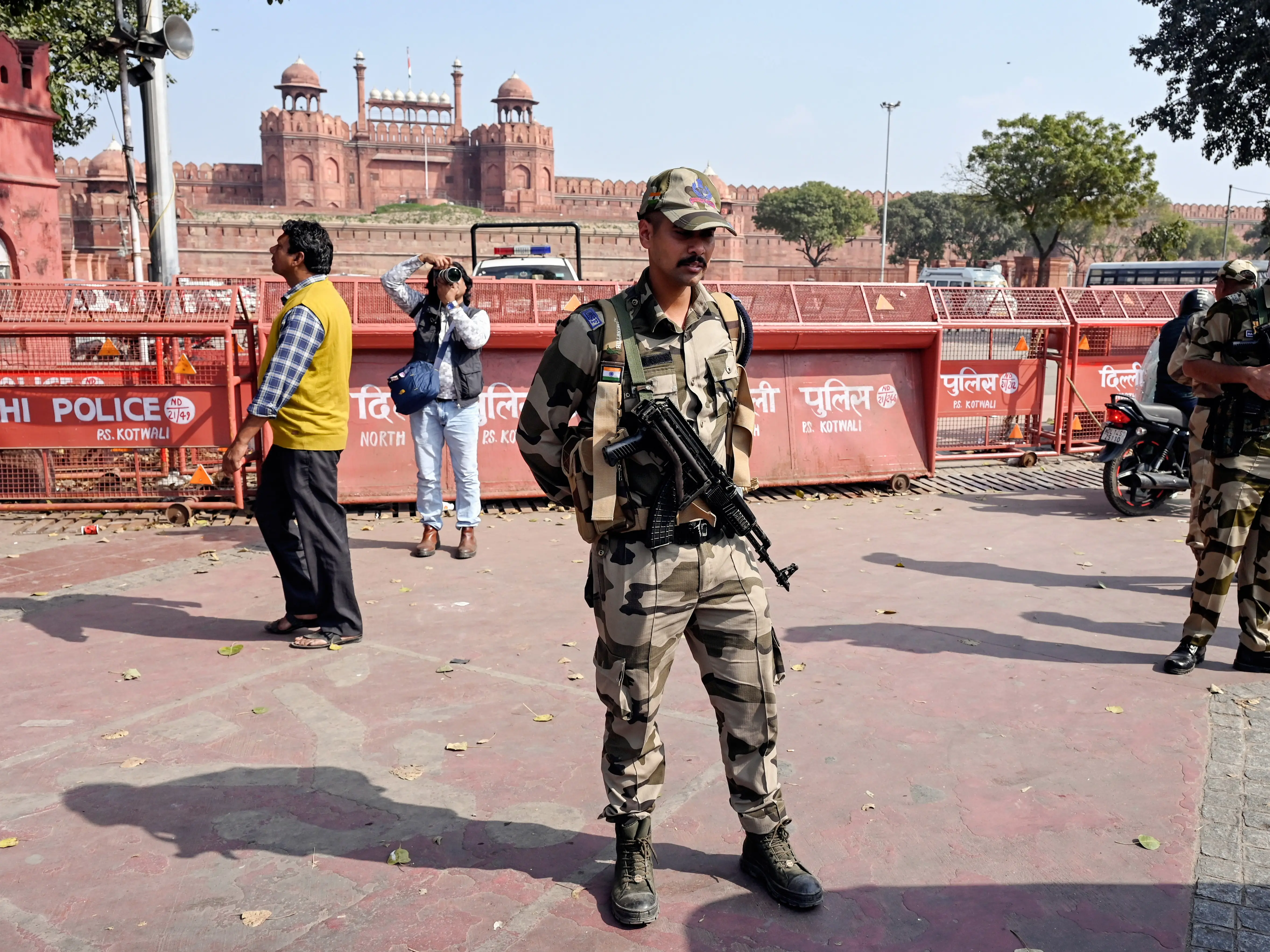 Terror plot targeting Delhi foiled; cross-border syndicate involving Pakistan, Bangladesh, and Nepal under probe Terror plot targeting Delhi foiled; cross-border syndicate involving Pakistan, Bangladesh, and Nepal under probe