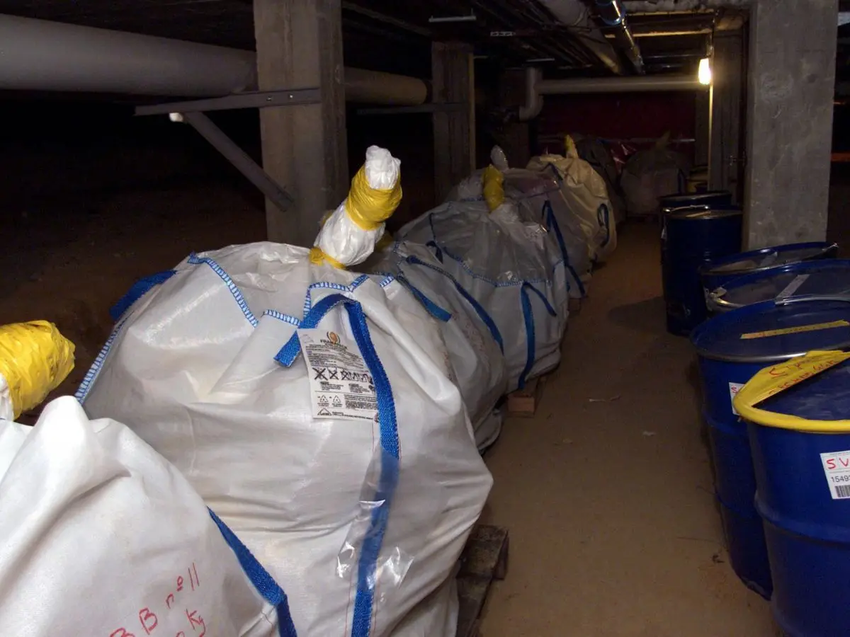 Thorium extraction and practical challenges