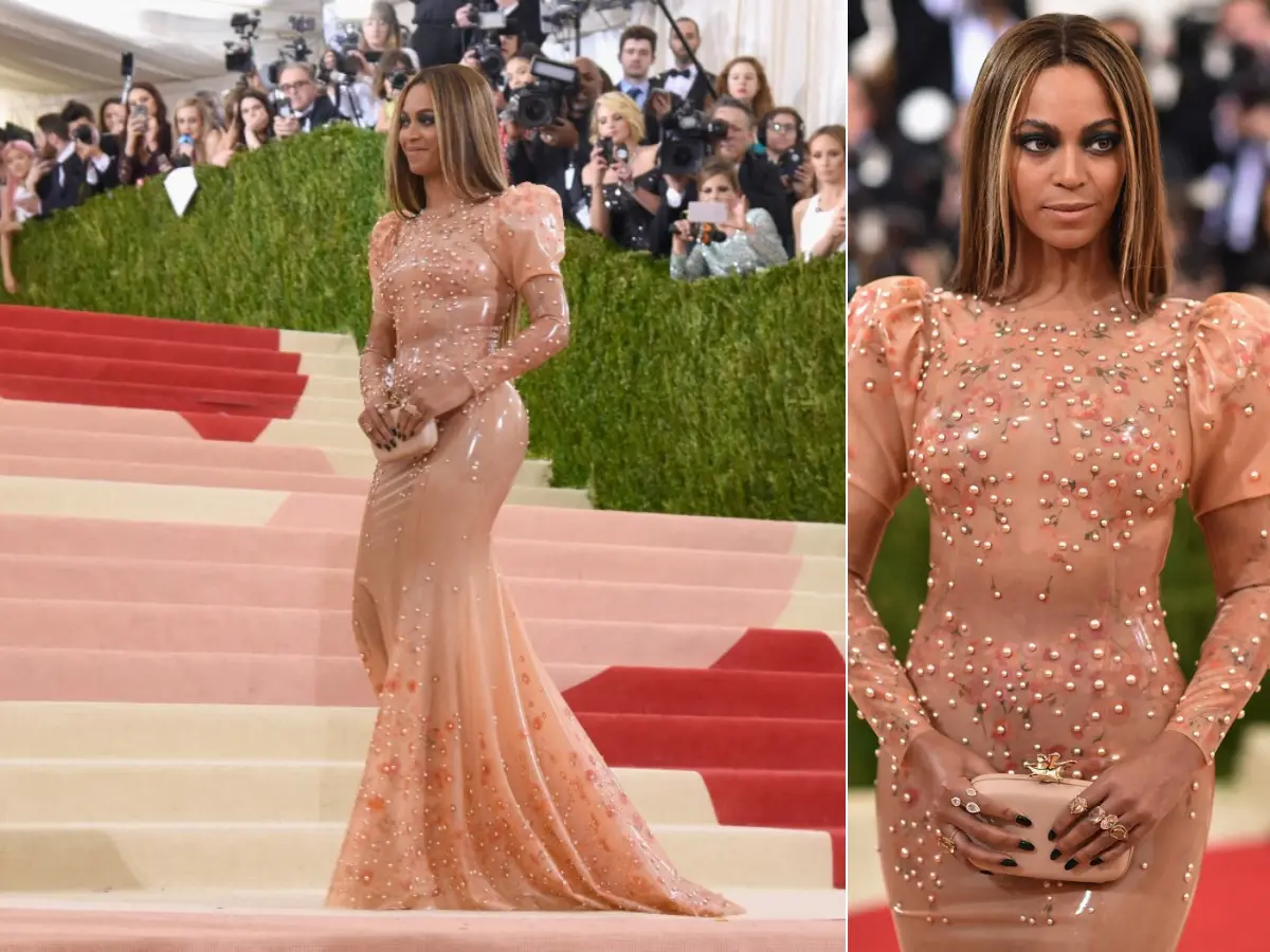 Beyoncé in Givenchy (2016)