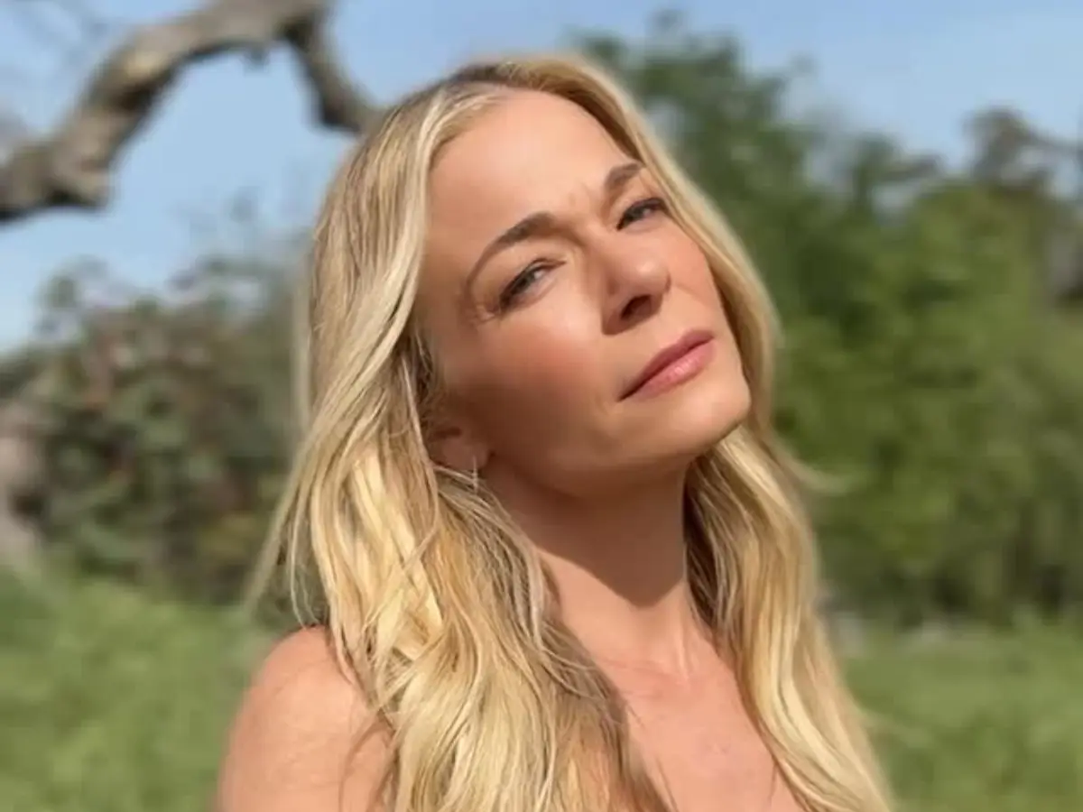 LeAnn Rimes reveals cause of severe illness, reschedules tour dates LeAnn Rimes reveals cause of severe illness, reschedules tour dates