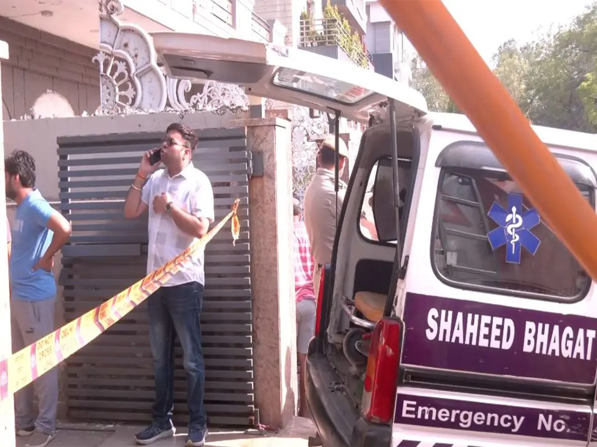 At least 9 dead as fire breaks out in a residential building in Delhi's Vivek Vihar At least 9 dead as fire breaks out in a residential building in Delhi's Vivek Vihar