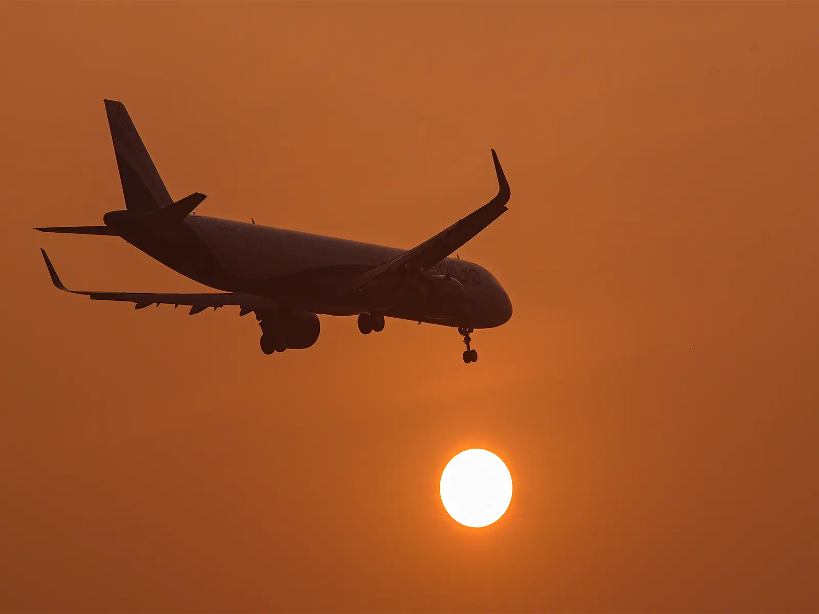 Passenger jumps off Air Arabia plane during taxiing at Chennai airport – What happened?