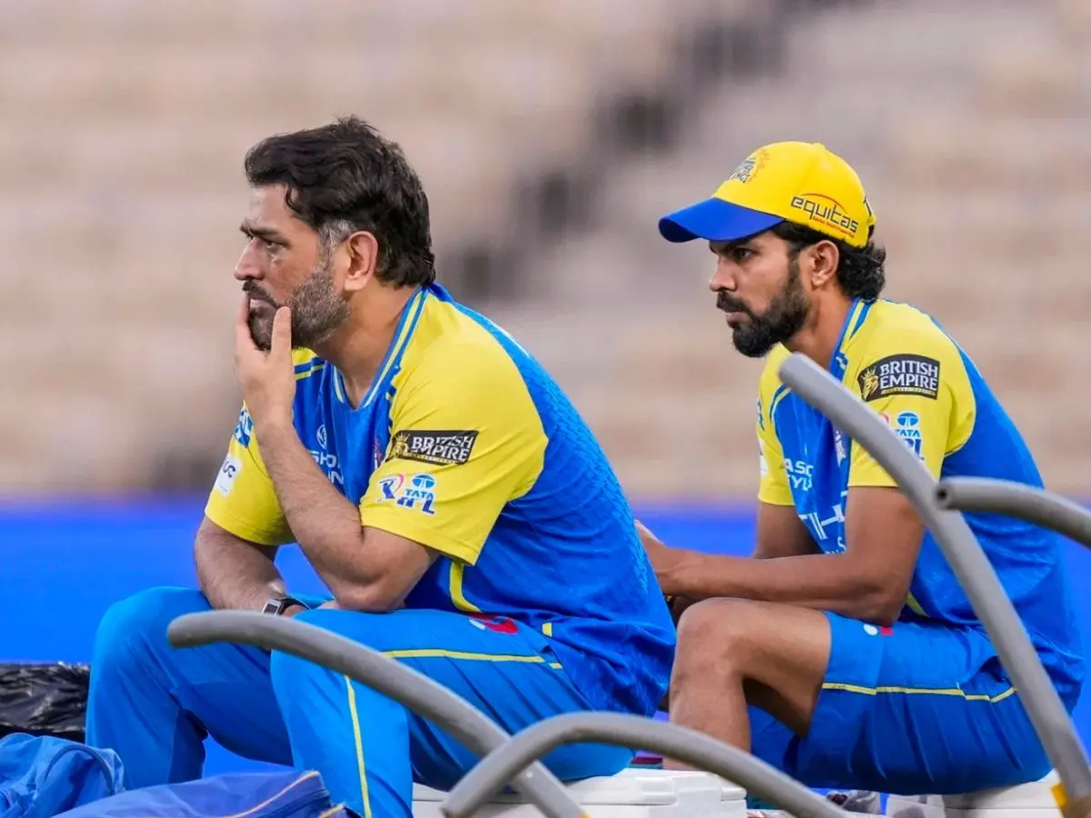 Dhoni Injury Update: MS stays back in Chennai; Rohit Sharma’s participation uncertain for MI vs LSG Dhoni Injury Update: MS stays back in Chennai; Rohit Sharma’s participation uncertain for MI vs LSG