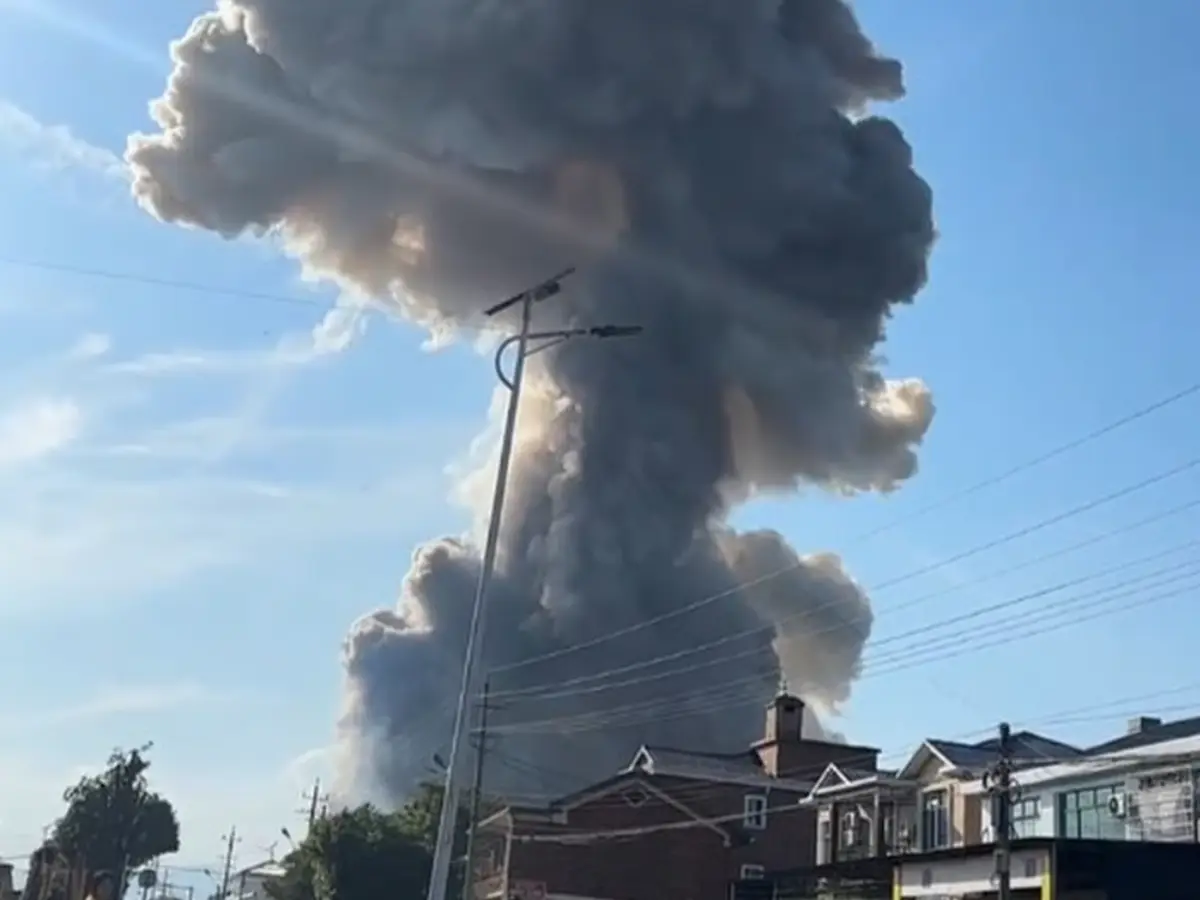 Massive explosion in China fireworks factory kills 21: President Xi Jinping orders probe - Video