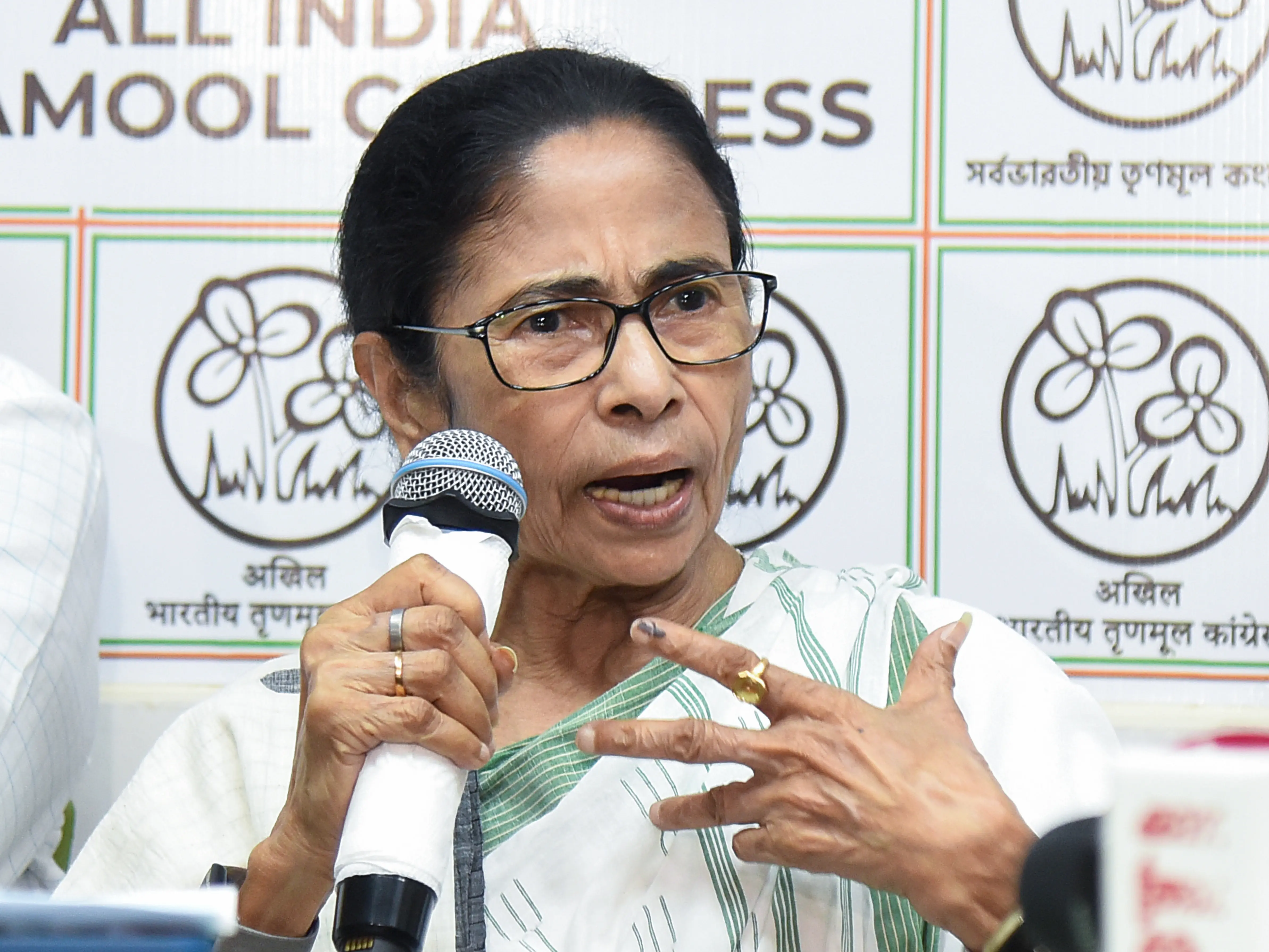 TMC suspends 3 spokespersons for 6 years over anti-party remarks TMC suspends 3 spokespersons for 6 years over anti-party remarks