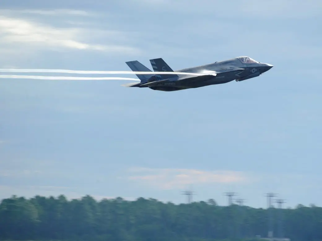 Iran claims US F-35 Lightning II fighter jet declared mid-air emergency near Strait of Hormuz – What we know Iran claims US F-35 Lightning II fighter jet declared mid-air emergency near Strait of Hormuz – What we know