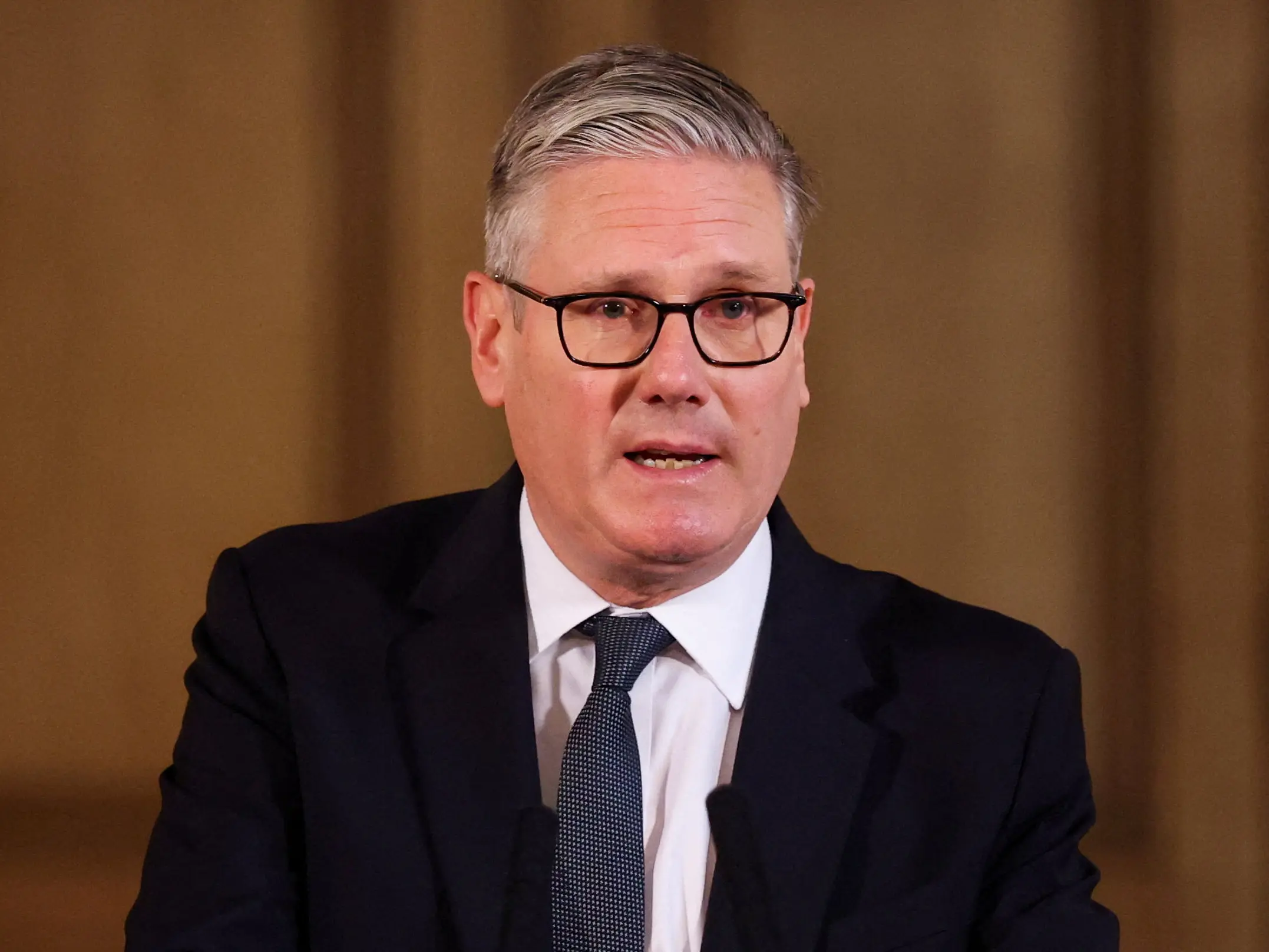 UK MP Catherine West sends out letters to seek Labour support to replace Keir Starmer after election setback UK MP Catherine West sends out letters to seek Labour support to replace Keir Starmer after election setback