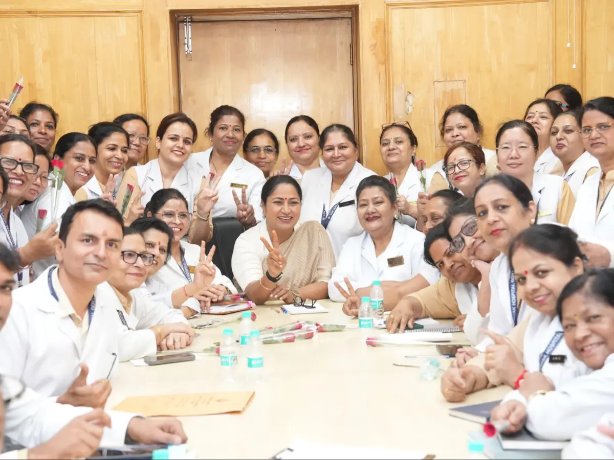 Delhi CM Rekha Gupta celebrates International Nurses’ Day with surprise visit to LNJP hospital Delhi CM Rekha Gupta celebrates International Nurses’ Day with surprise visit to LNJP hospital