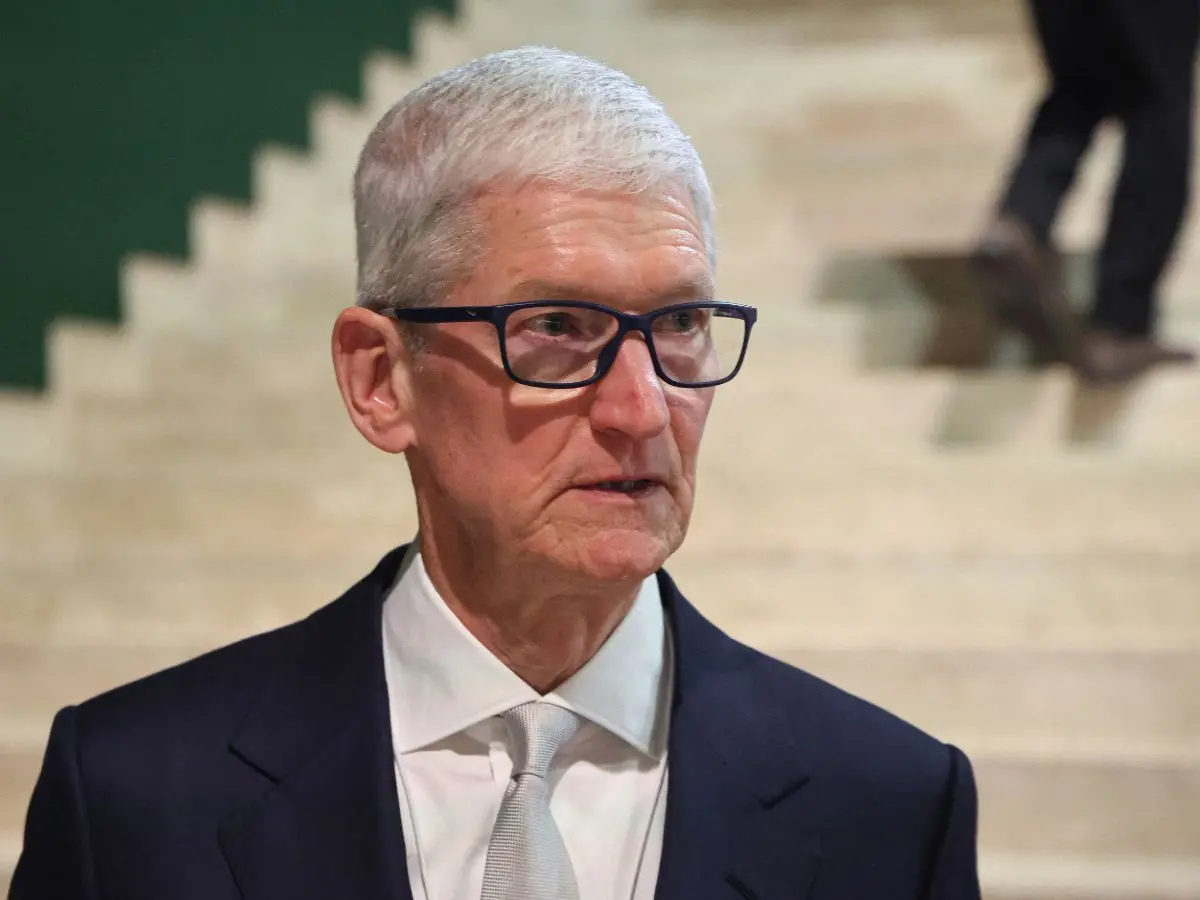 Tim Cook – Apple