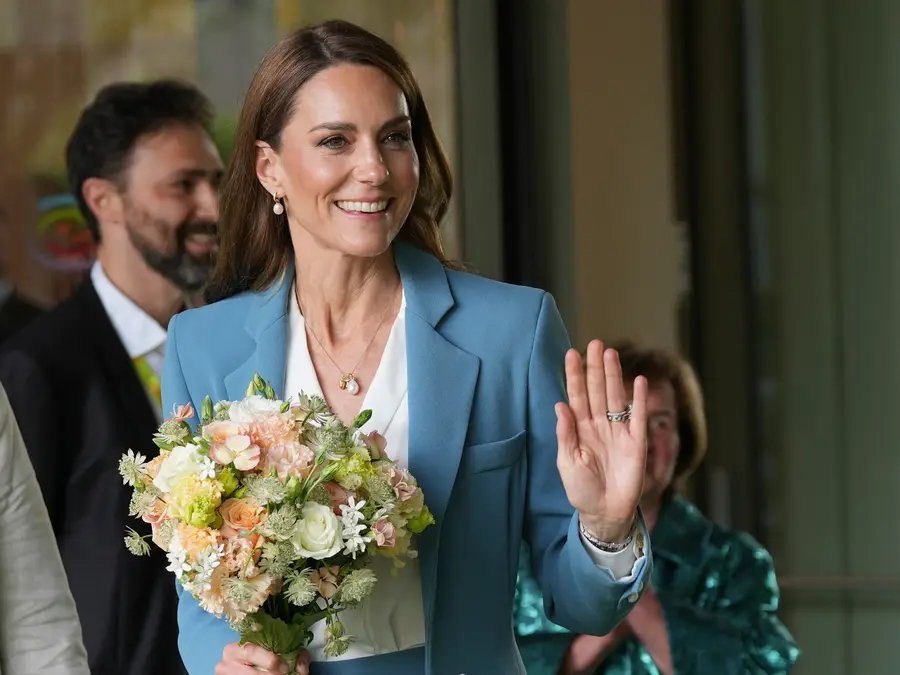 Italy welcomes the Princess: Kate Middleton takes her first official tour since cancer diagnosis