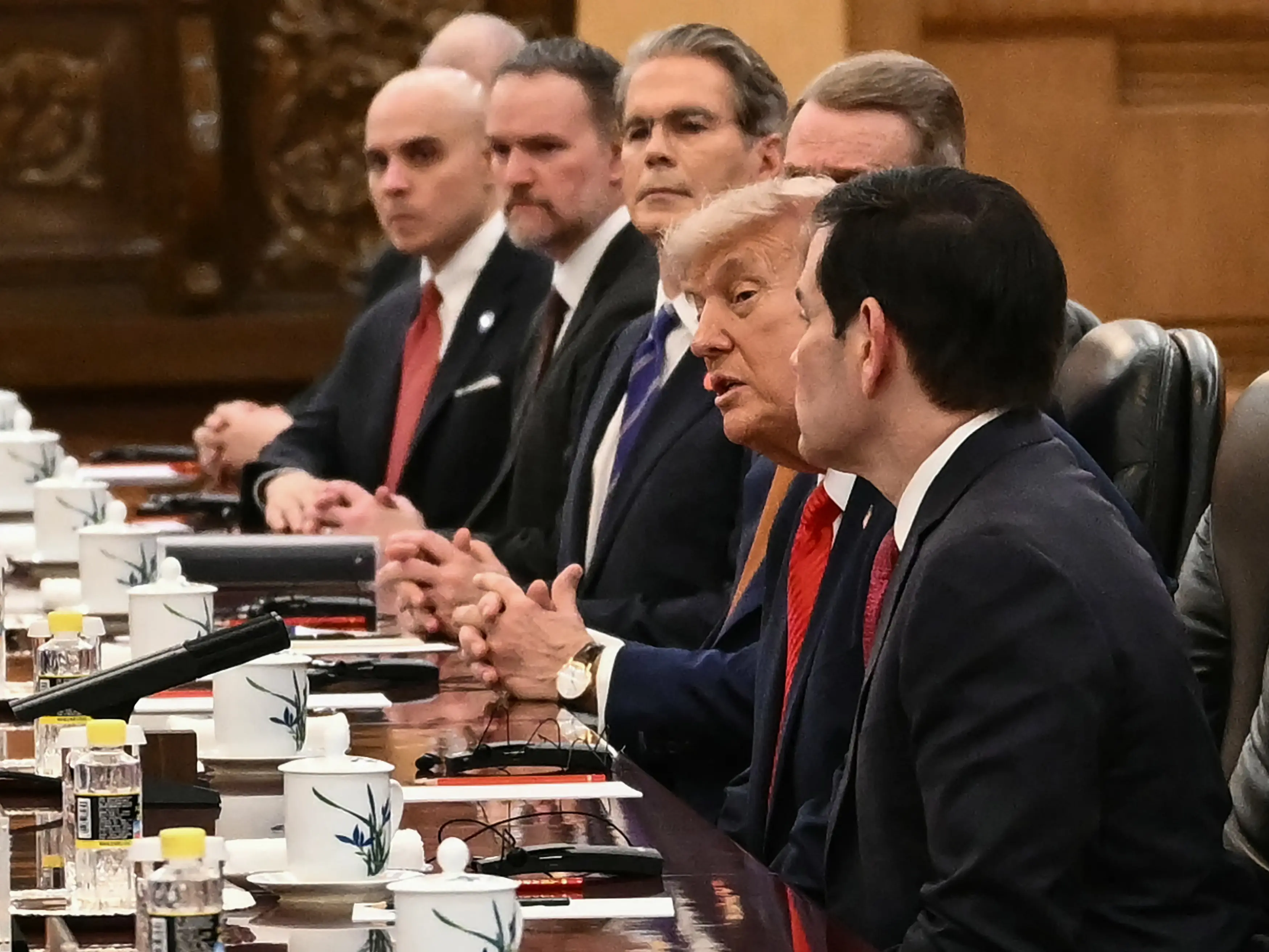 Trump team dumped Chinese-issued phones, badges before boarding Air Force One in Beijing, claims US journalist Trump team dumped Chinese-issued phones, badges before boarding Air Force One in Beijing, claims US journalist
