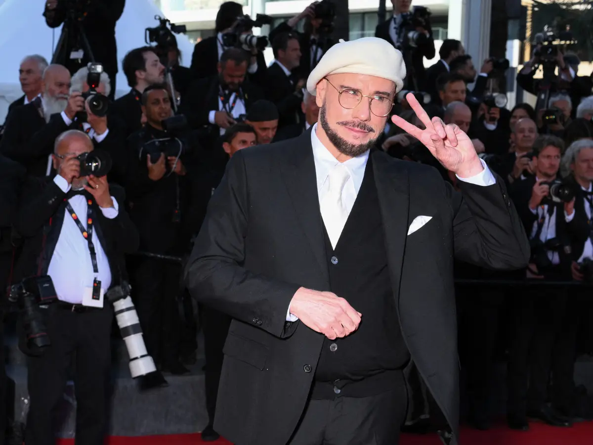 Ozempic? John Travolta’s Cannes look shocks fans, compare him to Bad Bunny Ozempic? John Travolta’s Cannes look shocks fans, compare him to Bad Bunny
