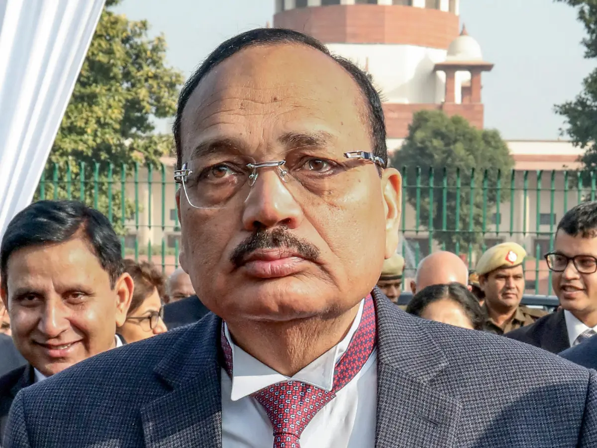 'There are youngsters like cockroaches': What made CJI Surya Kant compare youngsters to pests? Supreme Court hearing turns explosive 'There are youngsters like cockroaches': What made CJI Surya Kant compare youngsters to pests? Supreme Court hearing turns explosive