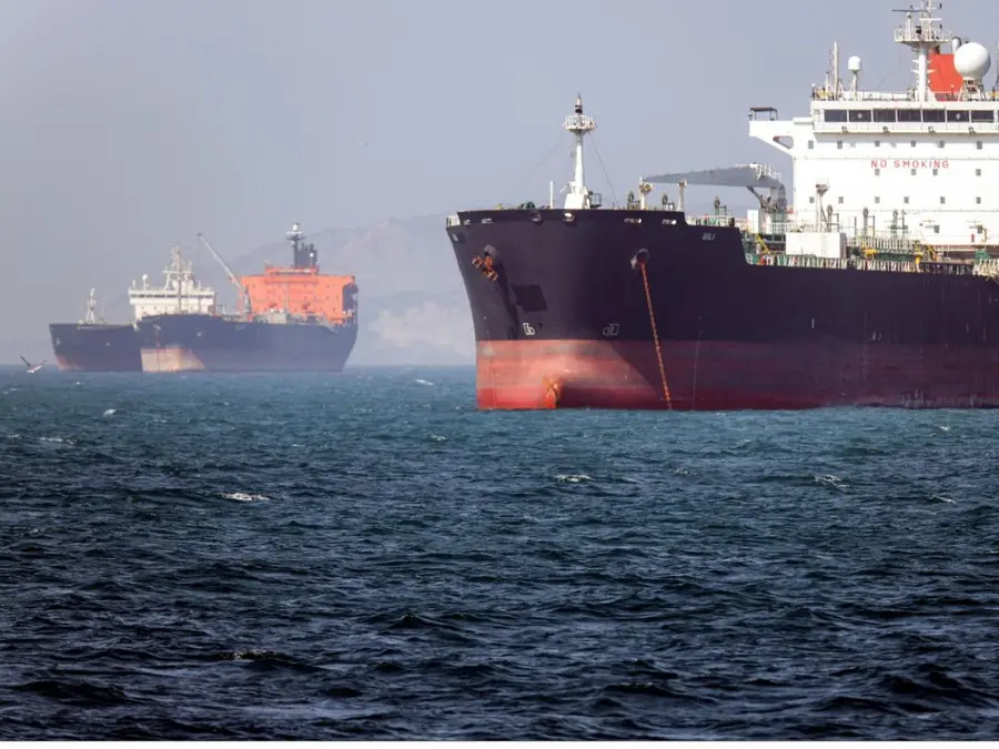 Iraq oil exports through Strait of Hormuz plunge from 93 million to 10 million barrels in April