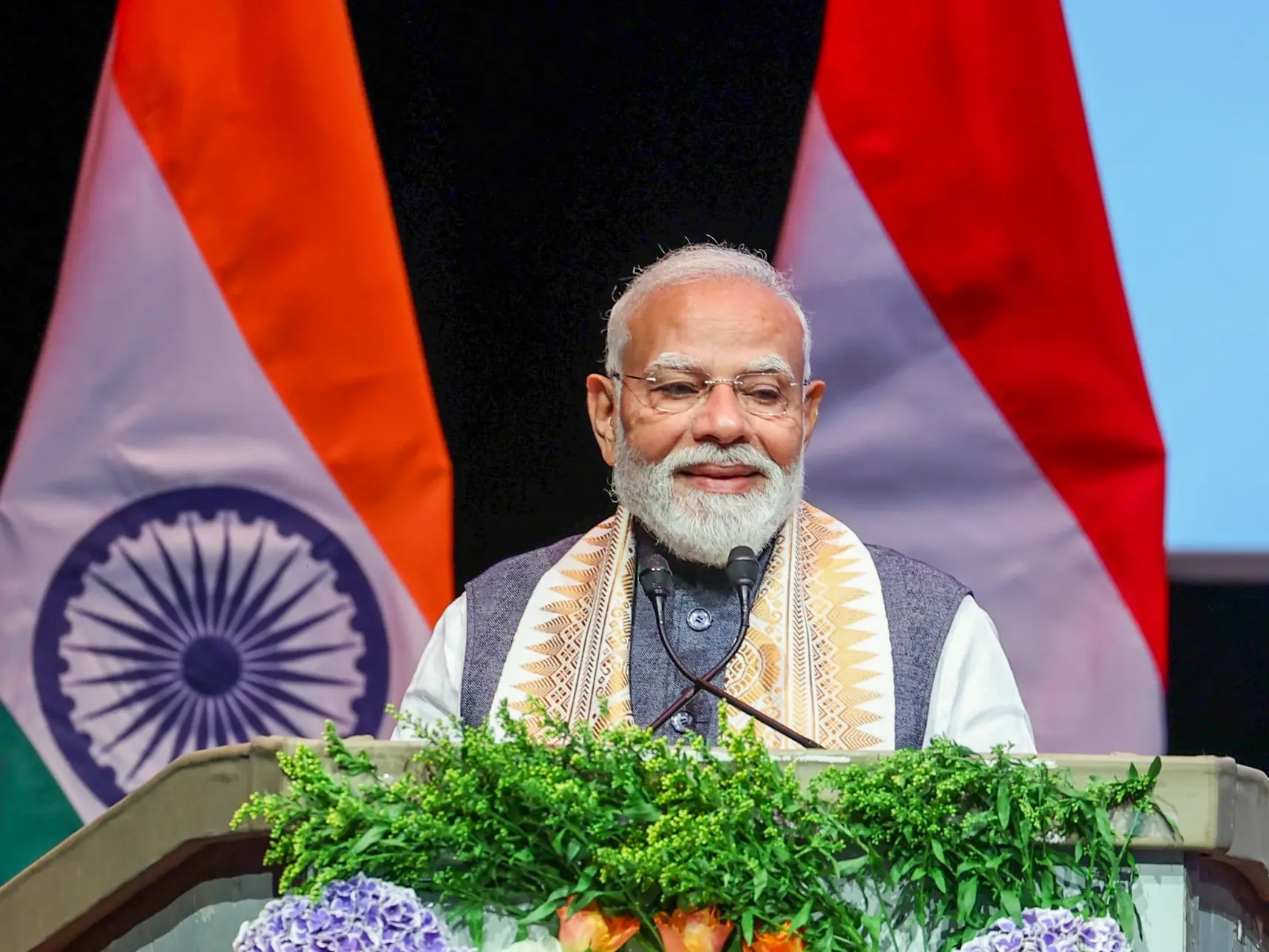 PM Modi extends OCI cards to sixth generation for Surinamese-Hindustani diaspora PM Modi extends OCI cards to sixth generation for Surinamese-Hindustani diaspora
