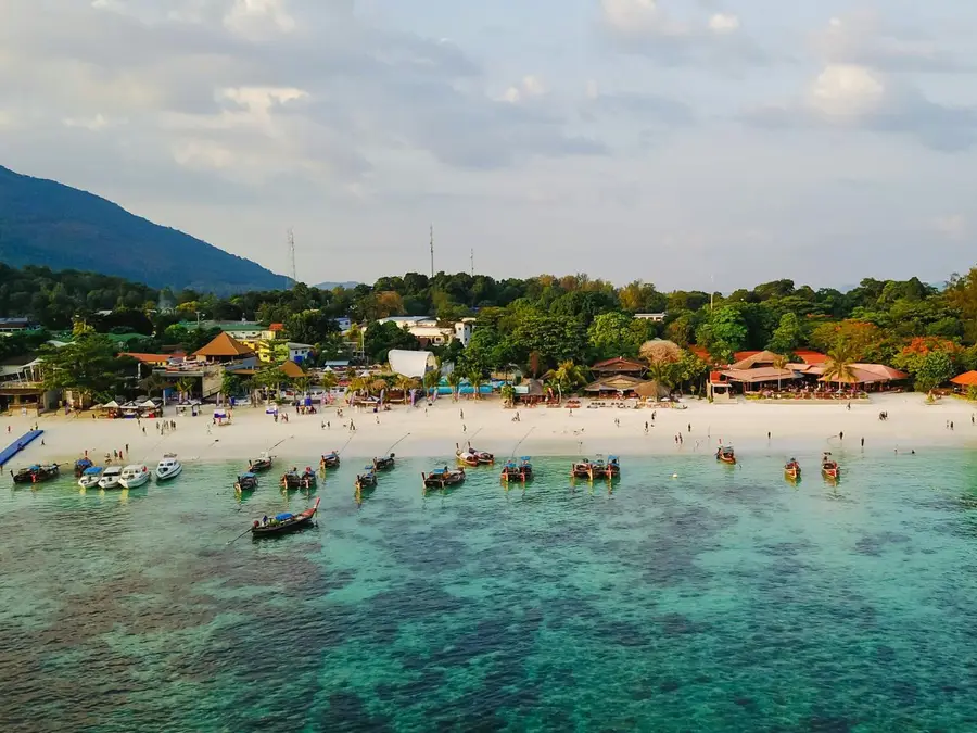 Thailand plans to slash visa-free stays for 90+ countries amid foreign crime crackdown