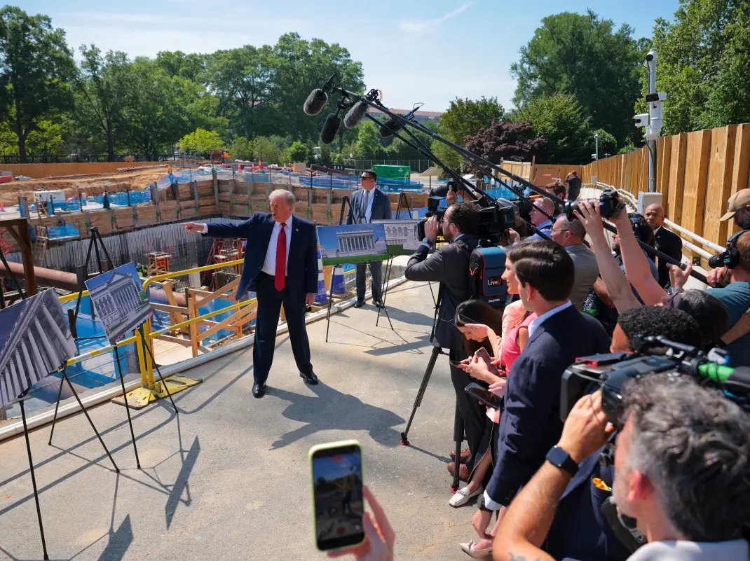 Senate Republicans pull $1 billion Secret Service funding for Trump's White House Ballroom project Senate Republicans pull $1 billion Secret Service funding for Trump's White House Ballroom project
