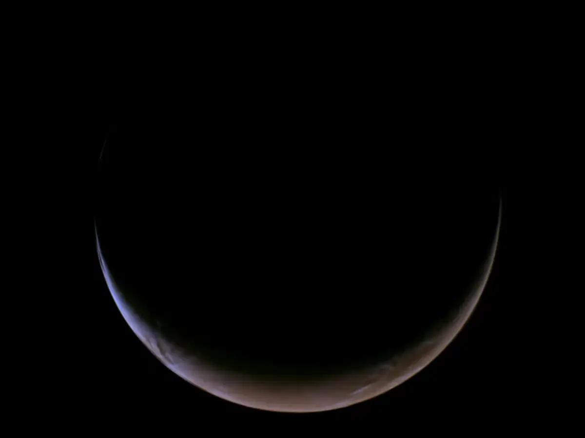 Asteroid-bound mission caught Mars in a completely new light Asteroid-bound mission caught Mars in a completely new light