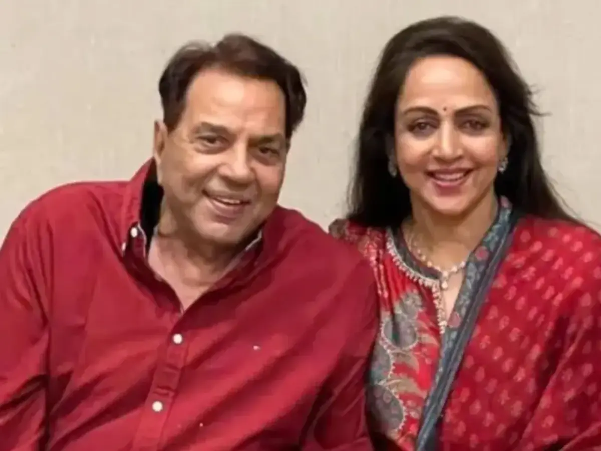 Hema Malini to receive Dharmendra’s Padma Vibhushan at Rashtrapati Bhavan ceremony; calls it 'an emotional moment' Hema Malini to receive Dharmendra’s Padma Vibhushan at Rashtrapati Bhavan ceremony; calls it 'an emotional moment'