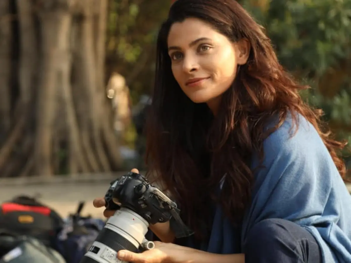 Saiyami Kher to play a photographer in Vikram Phadnis’ next film, first look out Saiyami Kher to play a photographer in Vikram Phadnis’ next film, first look out