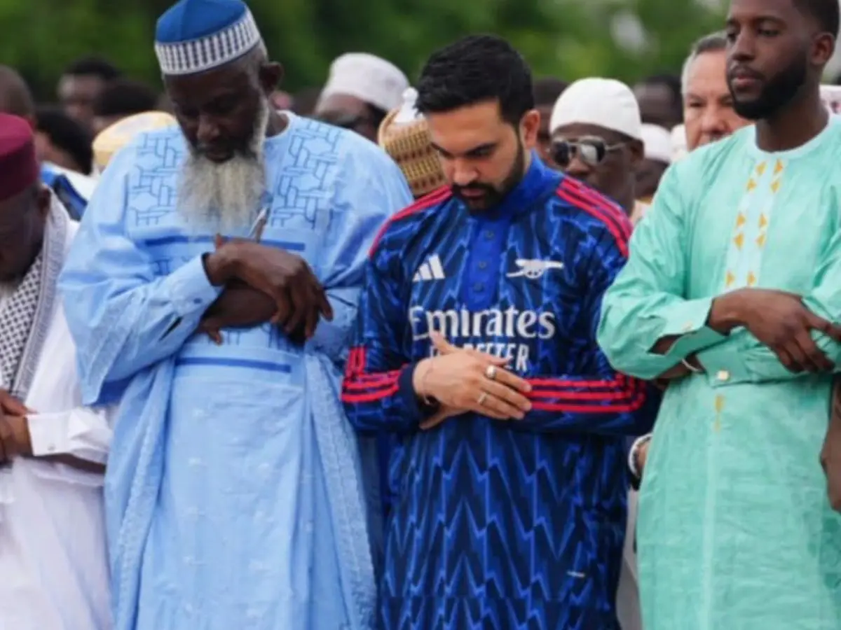 NYC mayor’s Arsenal-themed eid