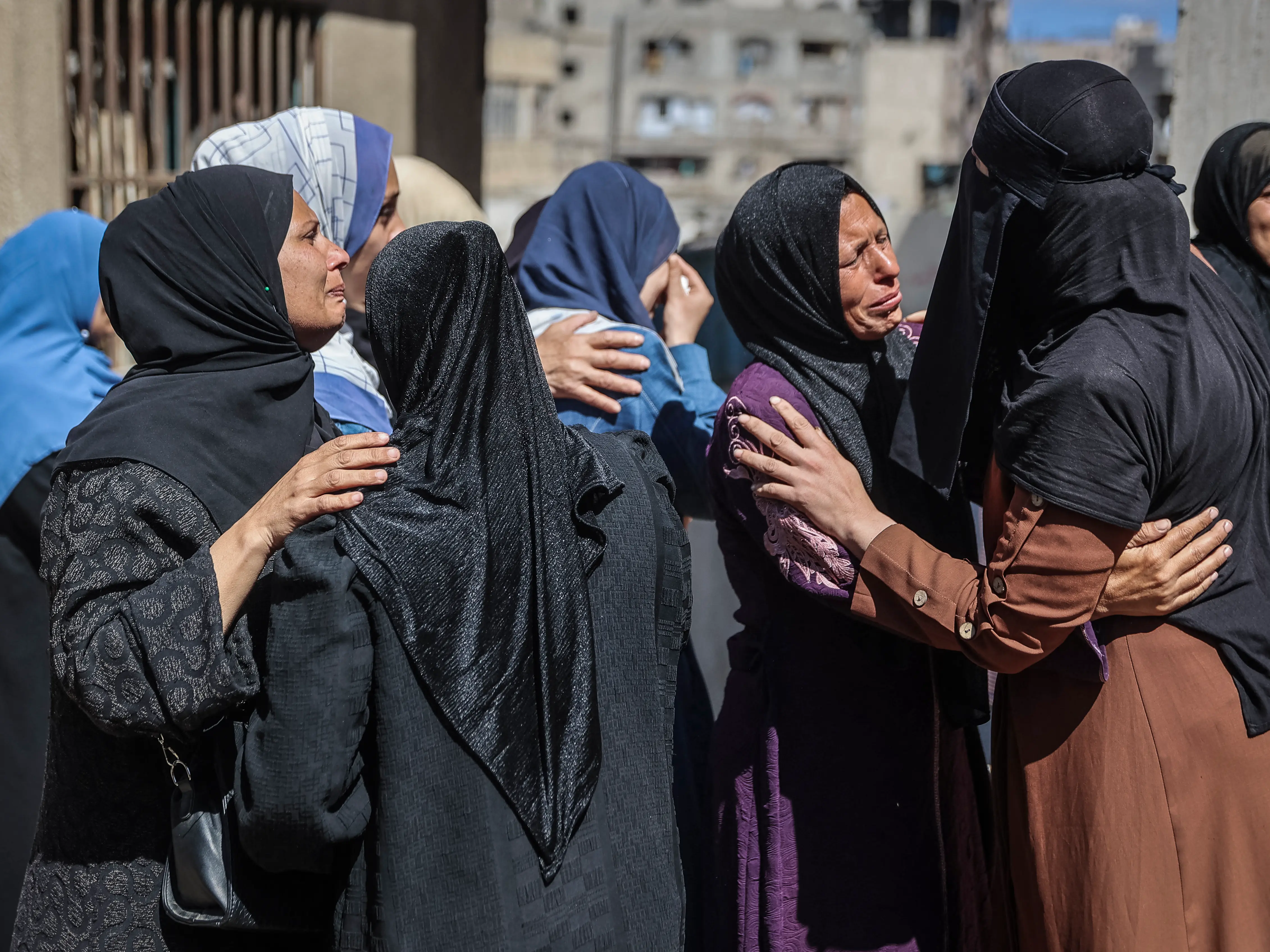 Hamas accuses Israel of 'blatant violation' of ceasefire as Netanyahu orders military to control 70% of Gaza territory Hamas accuses Israel of 'blatant violation' of ceasefire as Netanyahu orders military to control 70% of Gaza territory