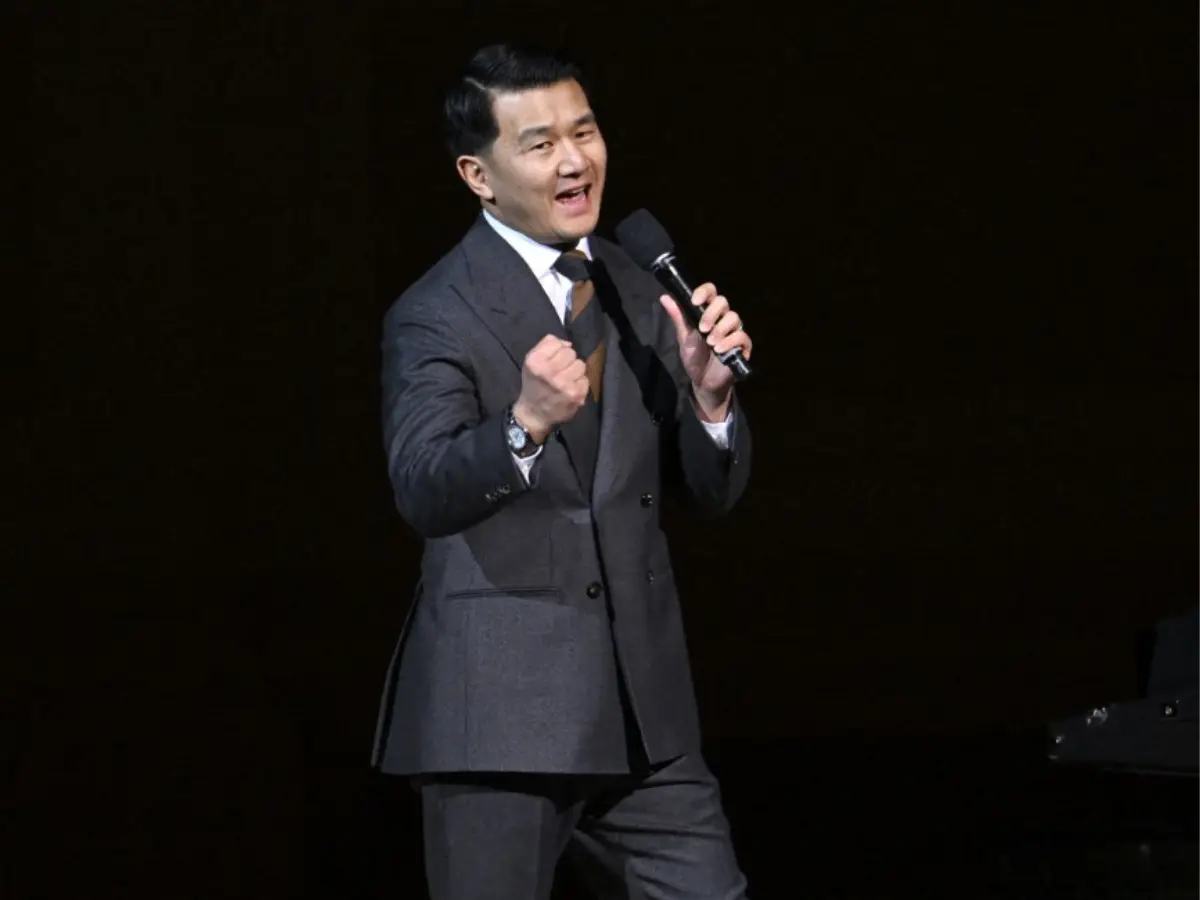 'Kill AI', American comedian Ronny Chieng says at Harvard to roaring applause: 'It will make people dumber'