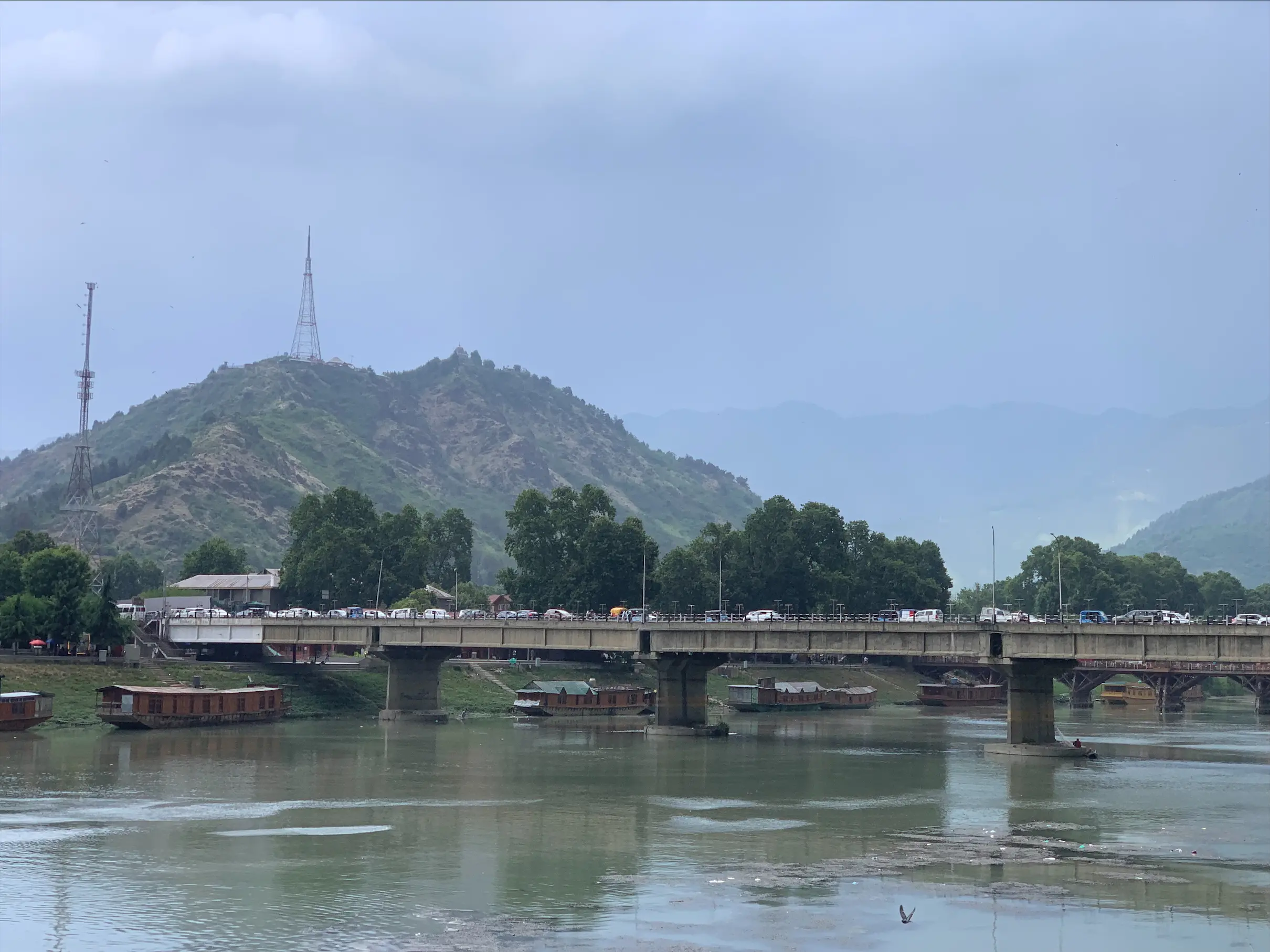 Fresh setback for Kashmir tourism as Srinagar airport faces planned runway closures Fresh setback for Kashmir tourism as Srinagar airport faces planned runway closures