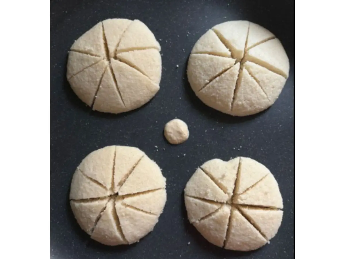 Don’t mistake idli for a pizza