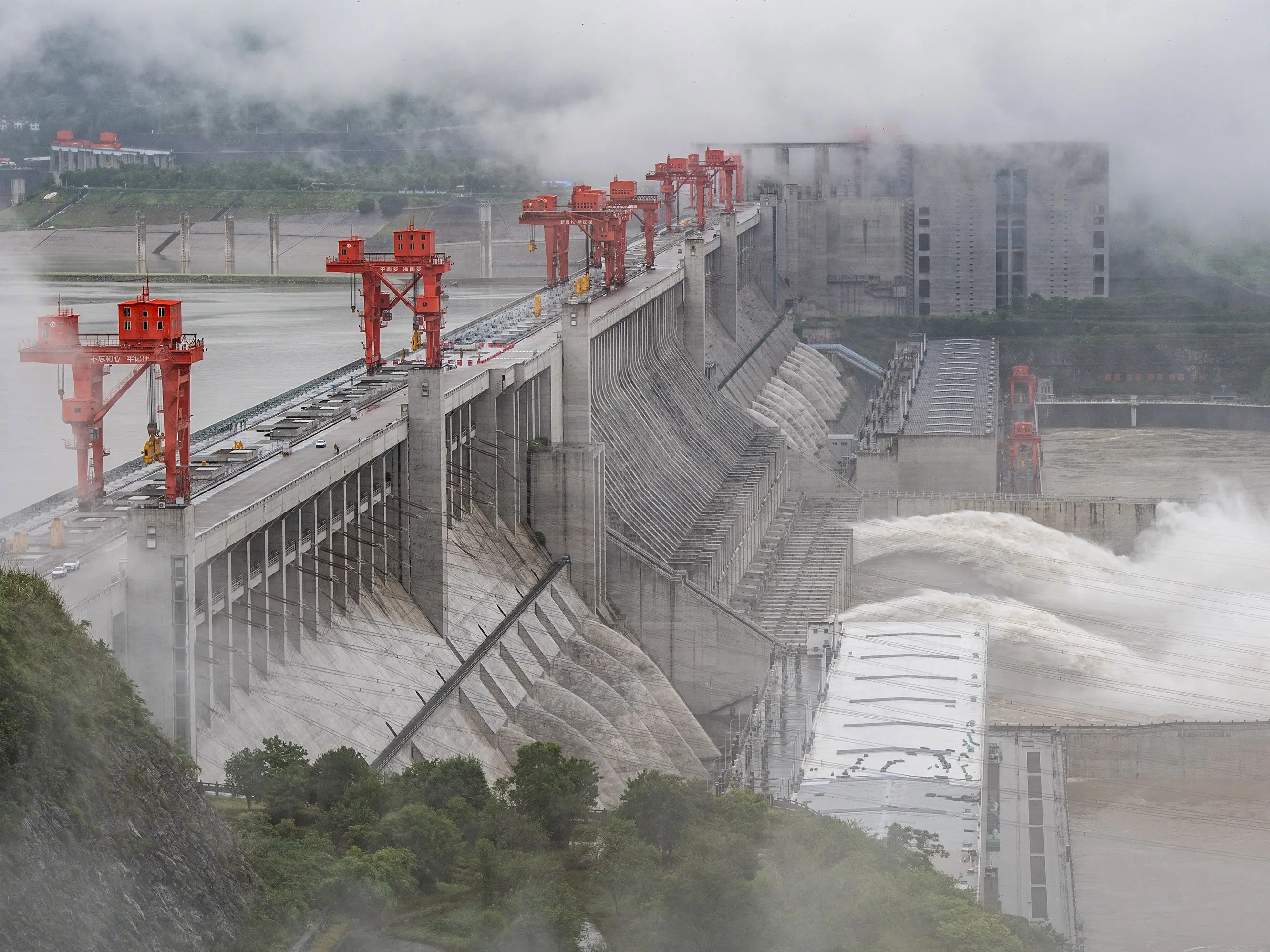 China begins building $11.4 billion ‘world’s largest’ inland ship locks at Three Gorges Dam China begins building $11.4 billion ‘world’s largest’ inland ship locks at Three Gorges Dam