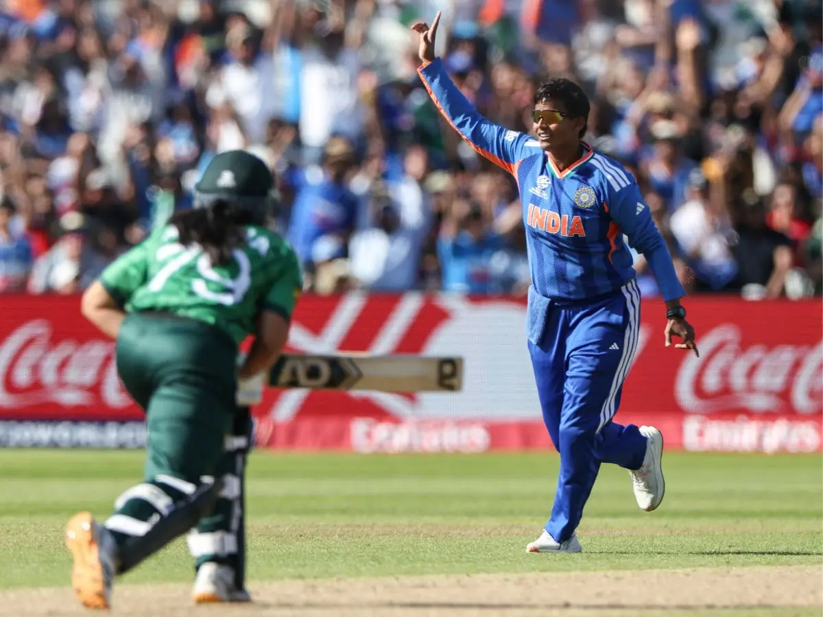 Deepti Sharma picks historic five-for as India crush Pakistan in Women’s T20 World Cup Deepti Sharma picks historic five-for as India crush Pakistan in Women’s T20 World Cup