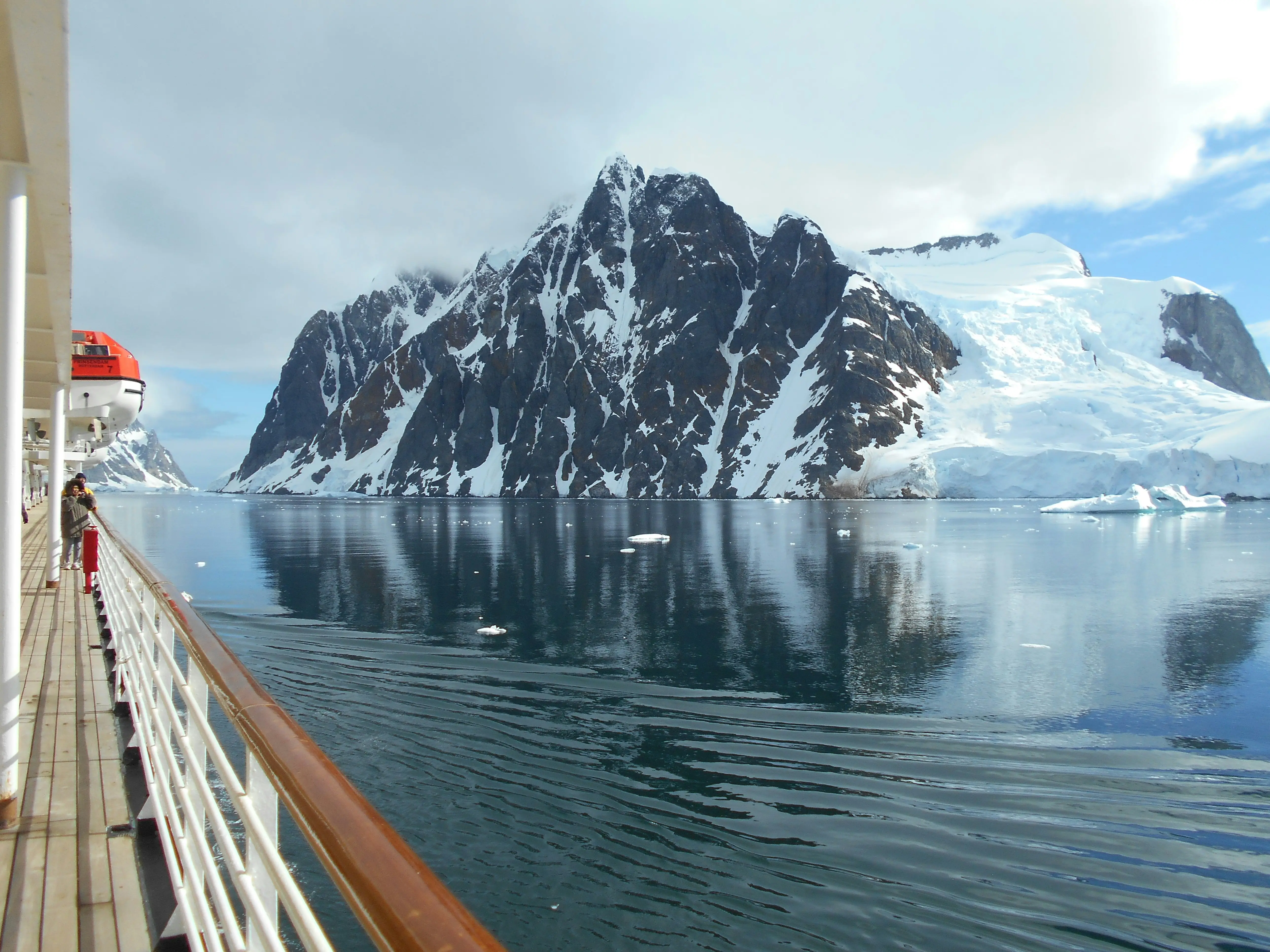 Antarctica feels the heat in June as temperature soars 20 degrees Celsius above normal Antarctica feels the heat in June as temperature soars 20 degrees Celsius above normal