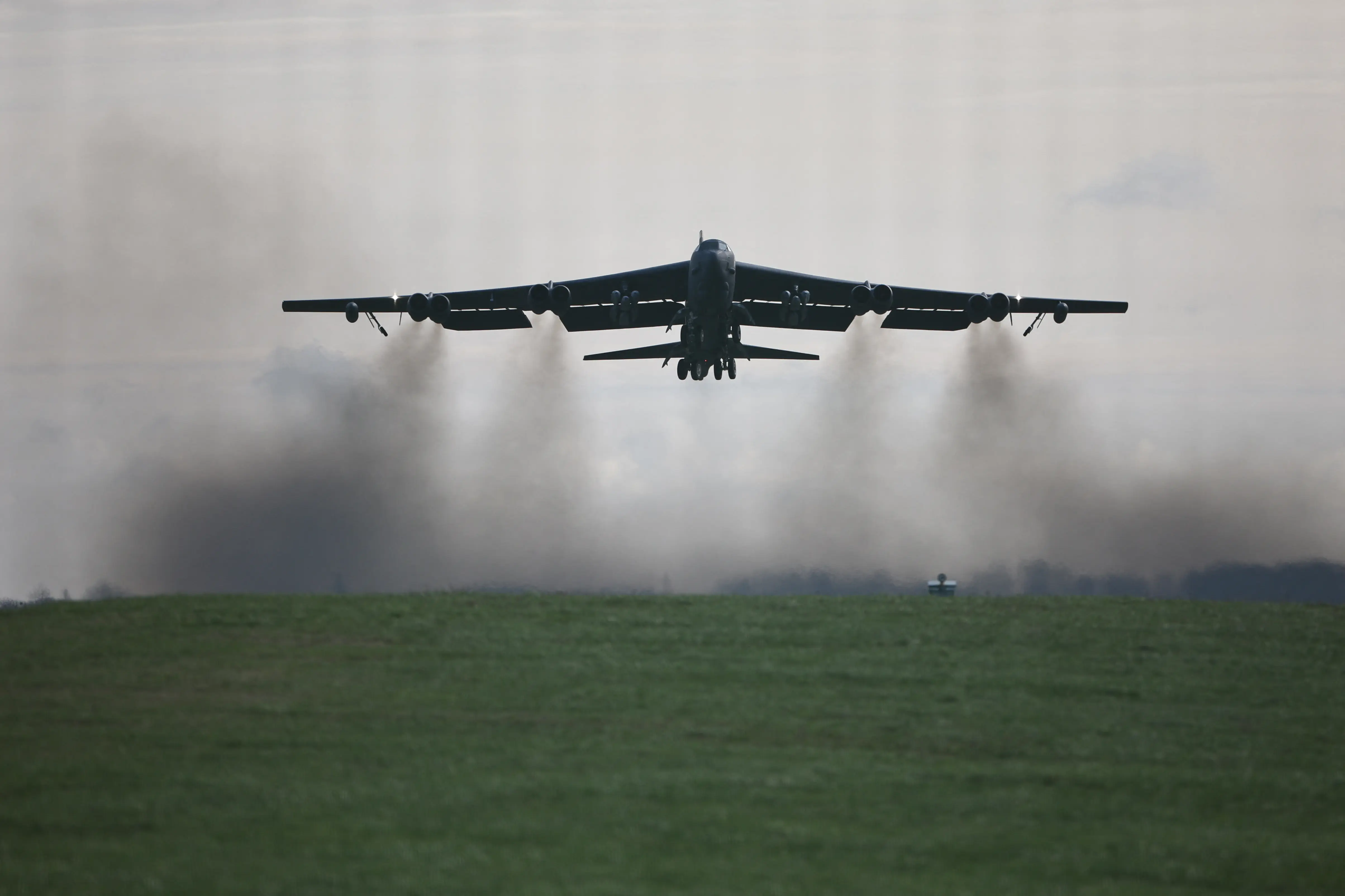 Eight feared dead after US Air Force B-52 bomber crashes at California's Edwards Base