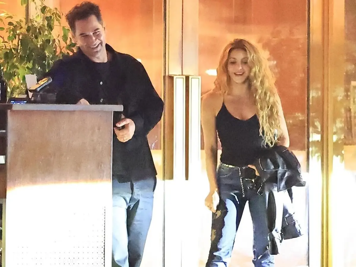Shakira sparks dating rumours after spotted with The Lincoln Lawyer actor Manuel Garcia Rulfo Shakira sparks dating rumours after spotted with The Lincoln Lawyer actor Manuel Garcia Rulfo