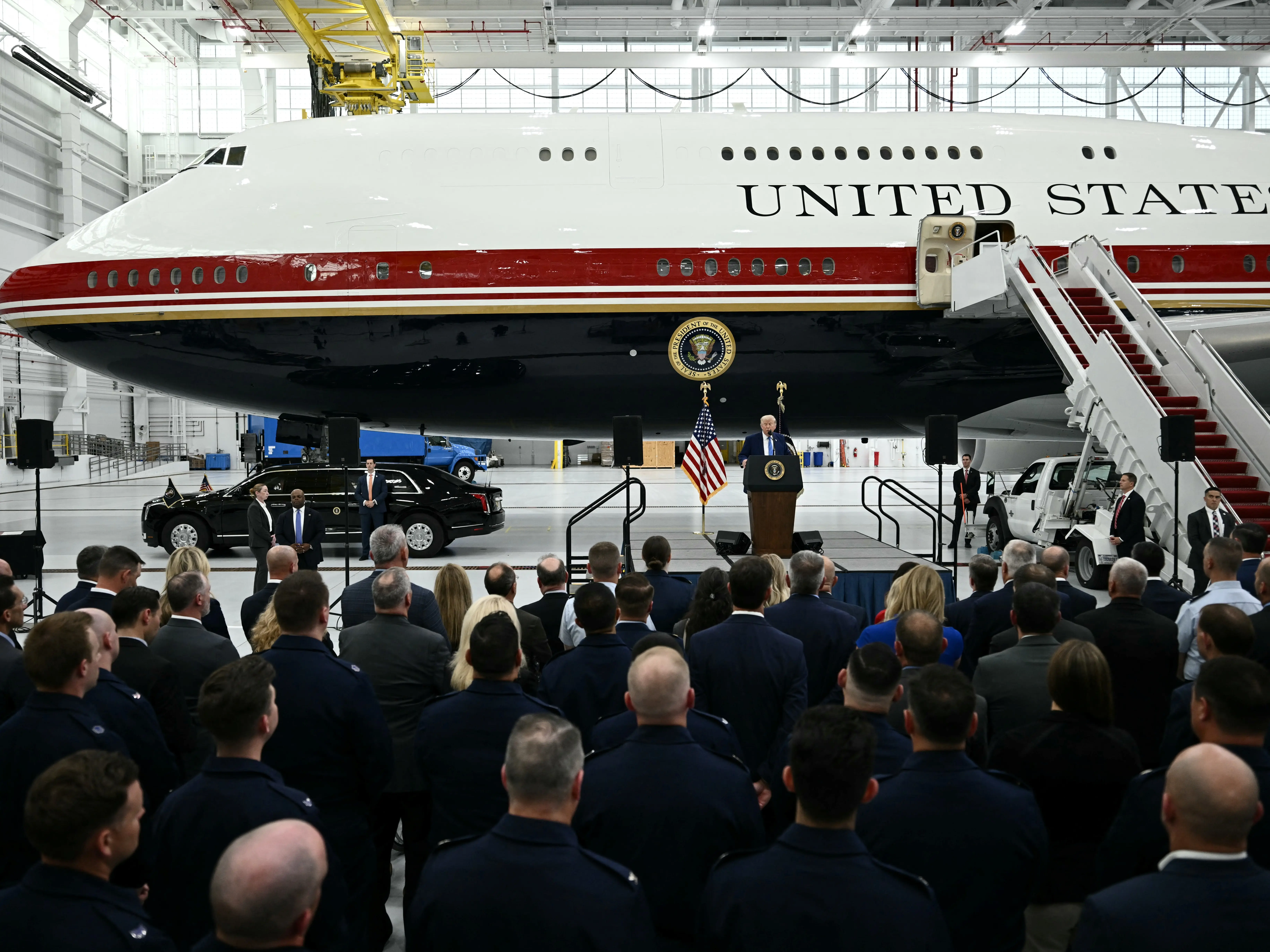 Watch: 'World's most luxurious plane' gifted by Qatar to Trump unveiled as presidential aircraft Watch: 'World's most luxurious plane' gifted by Qatar to Trump unveiled as presidential aircraft