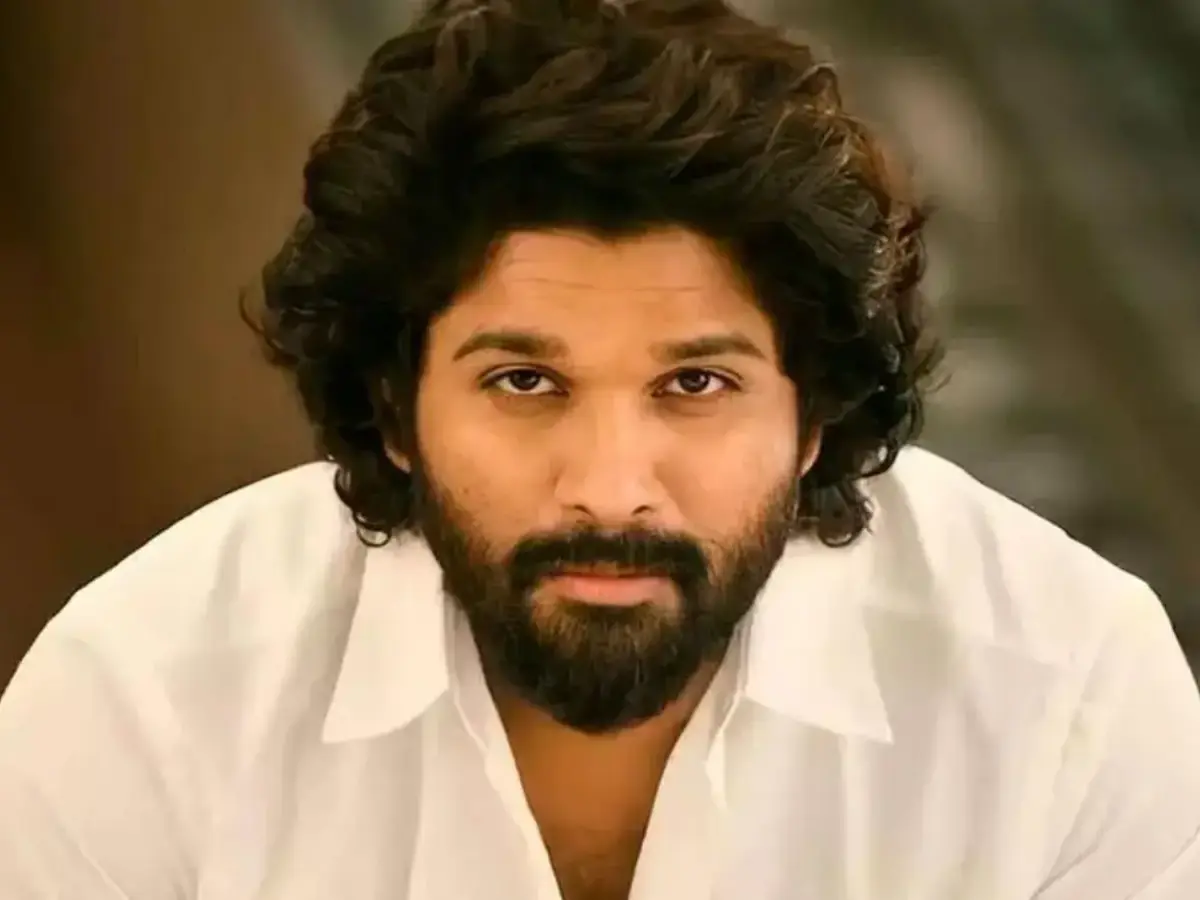 Allu Arjun’s heartwarming 'Pushpa' moment with young fan goes viral | Watch