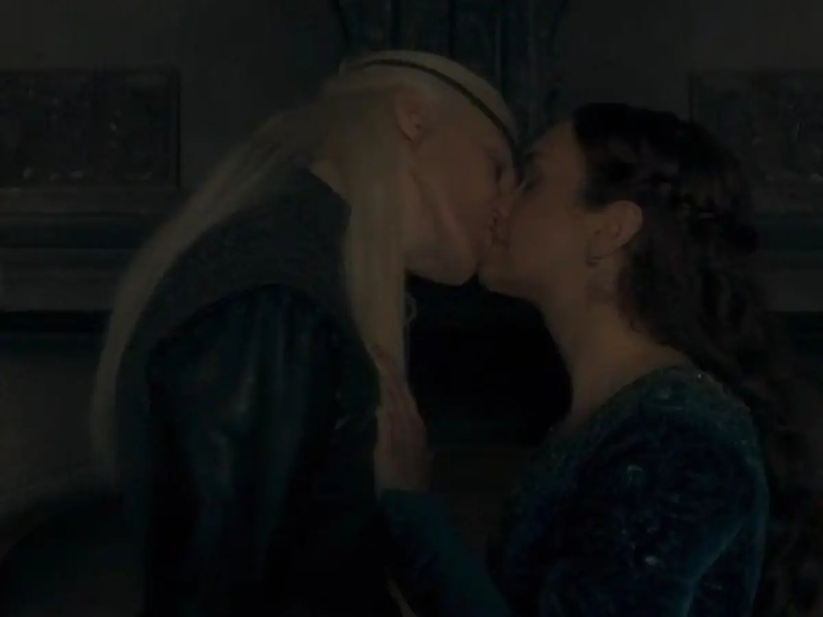 House of the Dragon fans in shock: Son Aemond and mom Alicent’s ‘weird’ kiss breaks the internet
