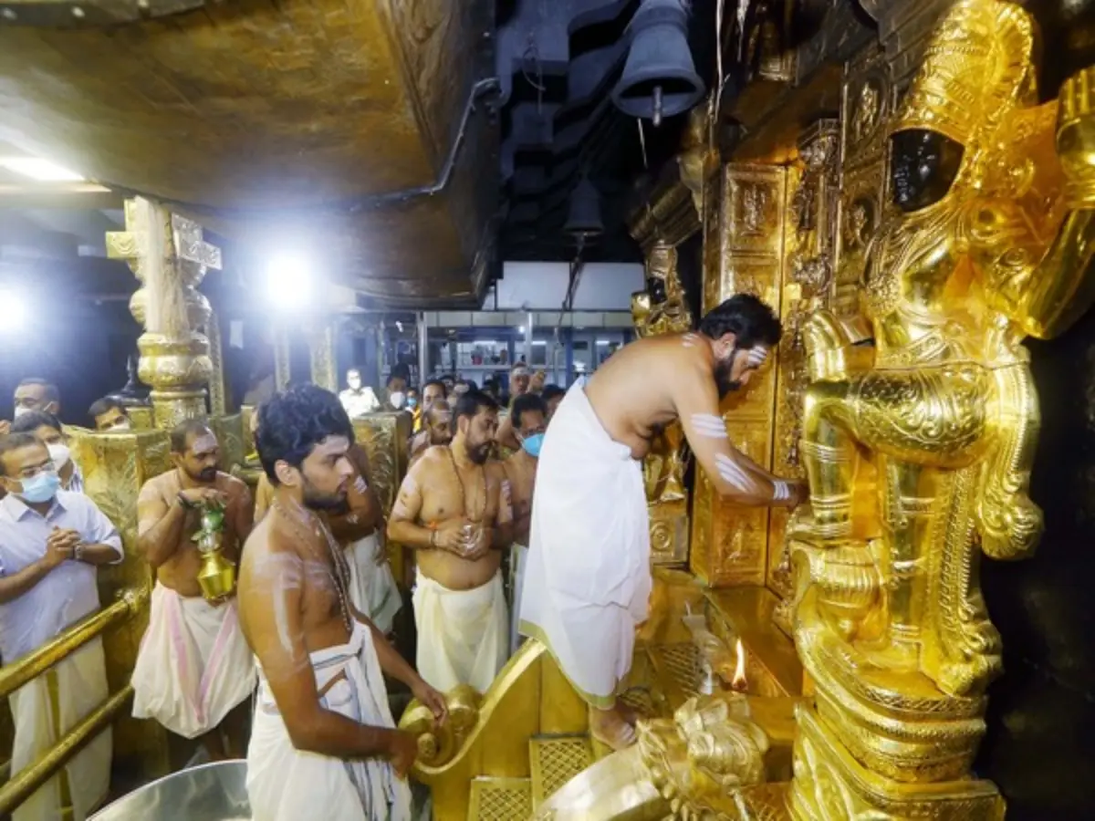 Prime accused in Sabarimala temple gold theft case interrogated for eight hours Prime accused in Sabarimala temple gold theft case interrogated for eight hours