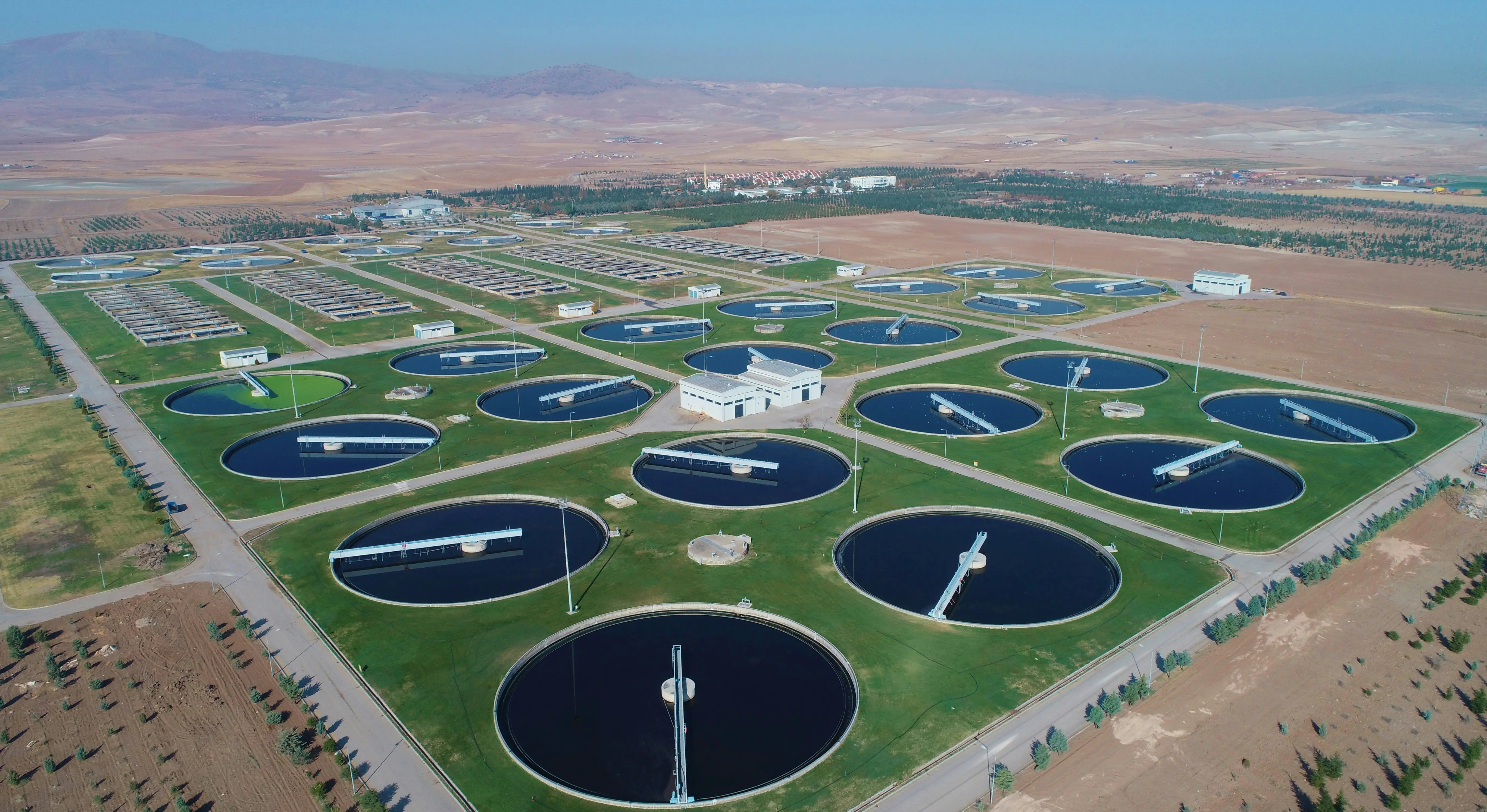 New Chinese technology turns seawater into fresh water without electricity, costs less than bottled water